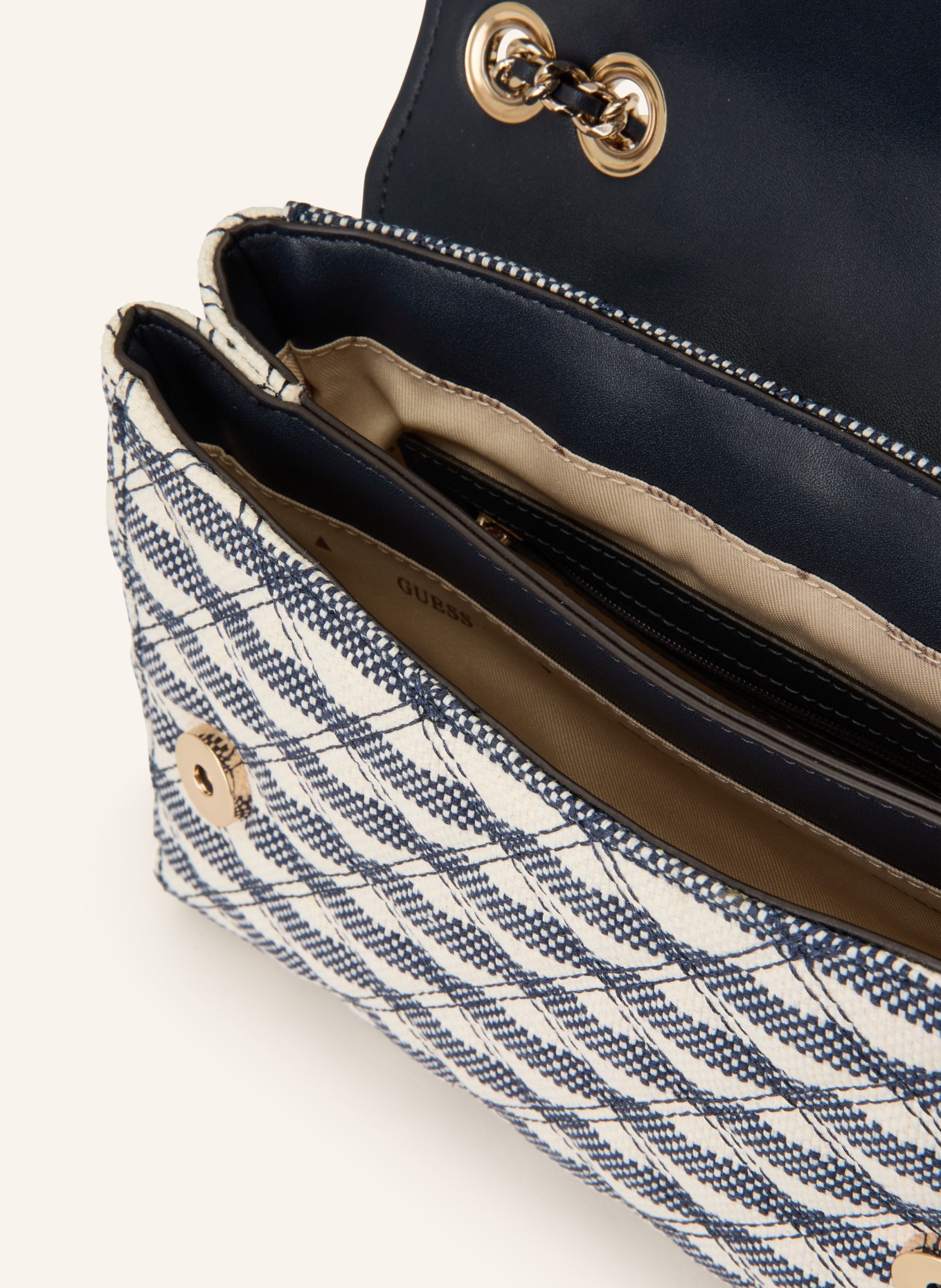 GUESS Umhängetasche GIULLY: DUNKELBLAU / GOLD / CREME