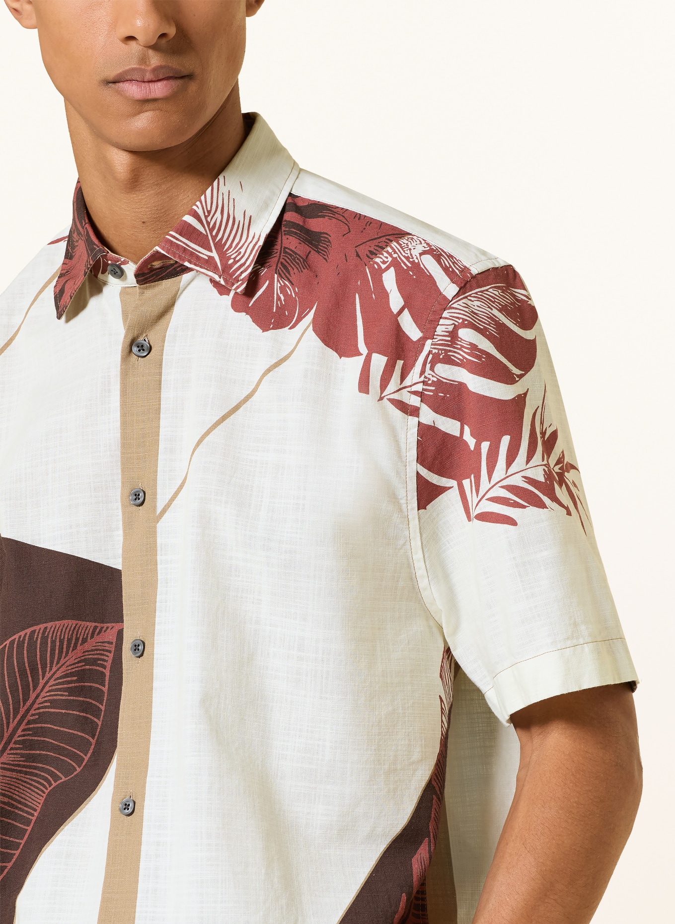 STRELLSON Chemise à manches courtes CASYN Comfort Fit: CRÈME / MARRON FONCÉ / ROUGE FONCÉ