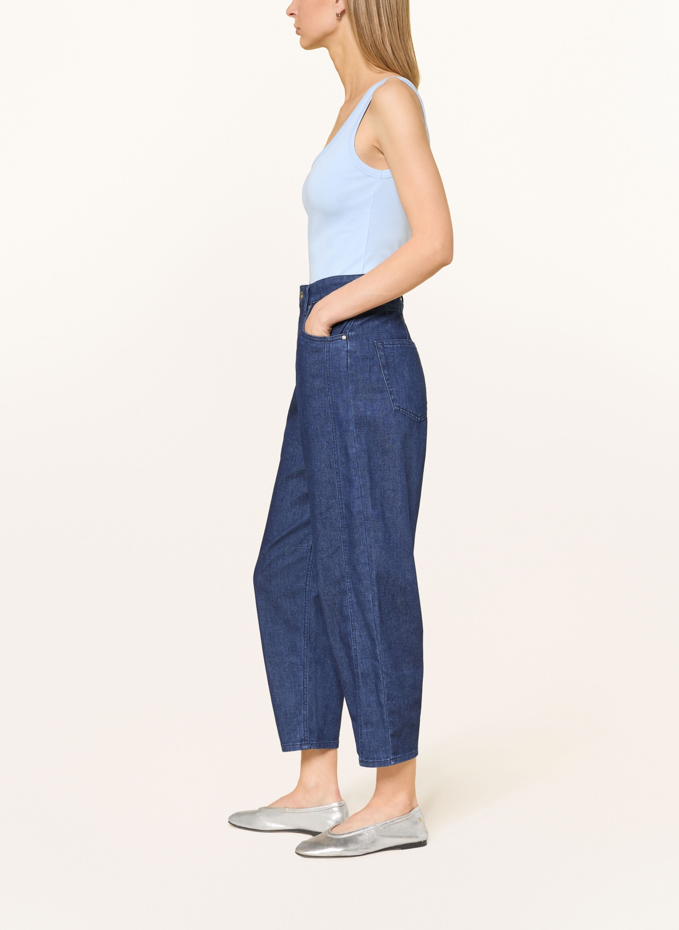 BRAX MEGAN Barrel Jeans: 22 CLEAN DARK BLUE