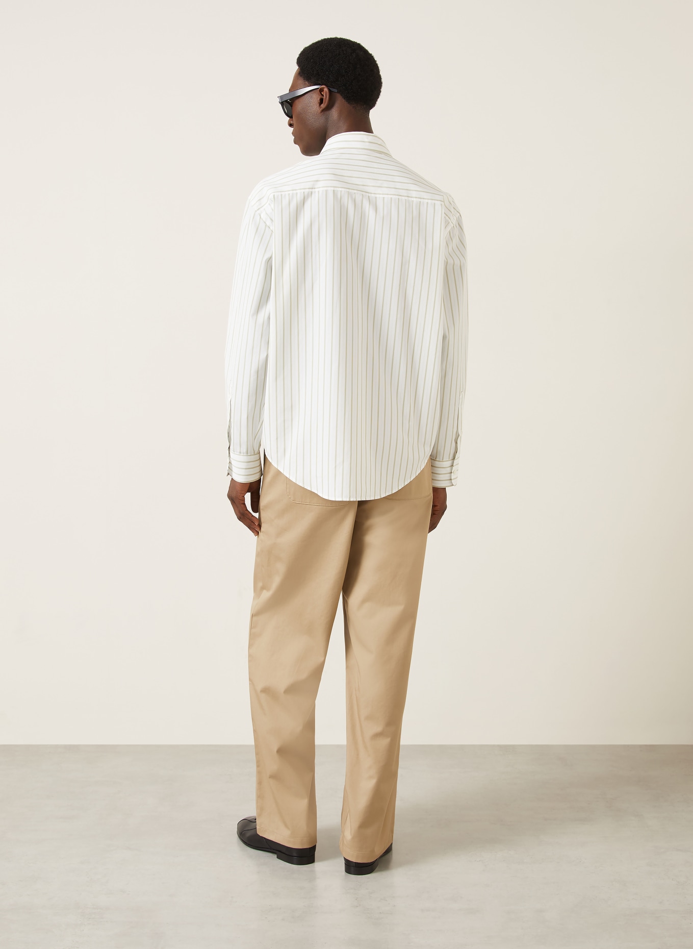 AMI PARIS Hemd Comfort Fit: WEISS / HELLGRÜN