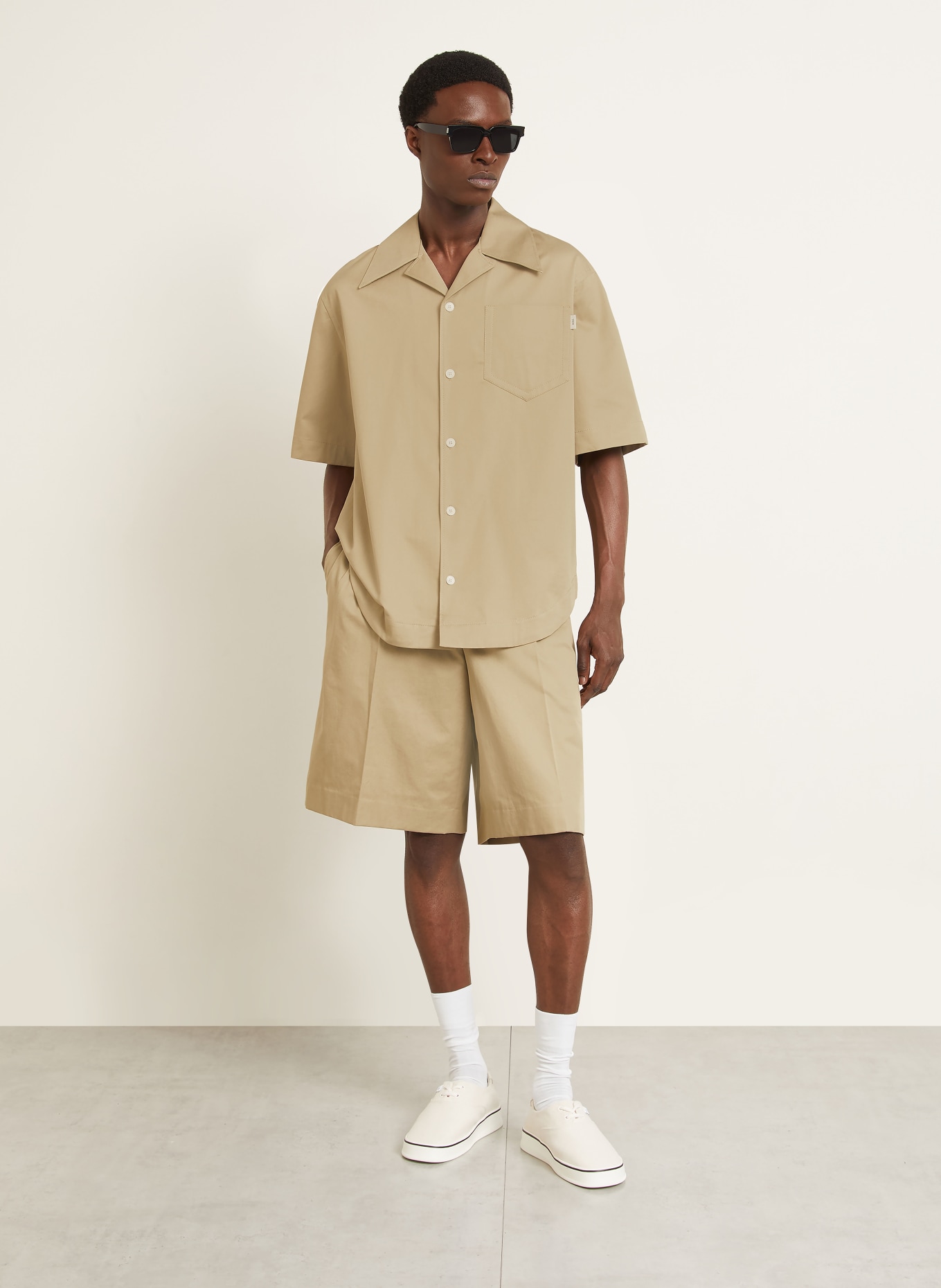 AMI PARIS Resorthemd Loose Fit: BEIGE