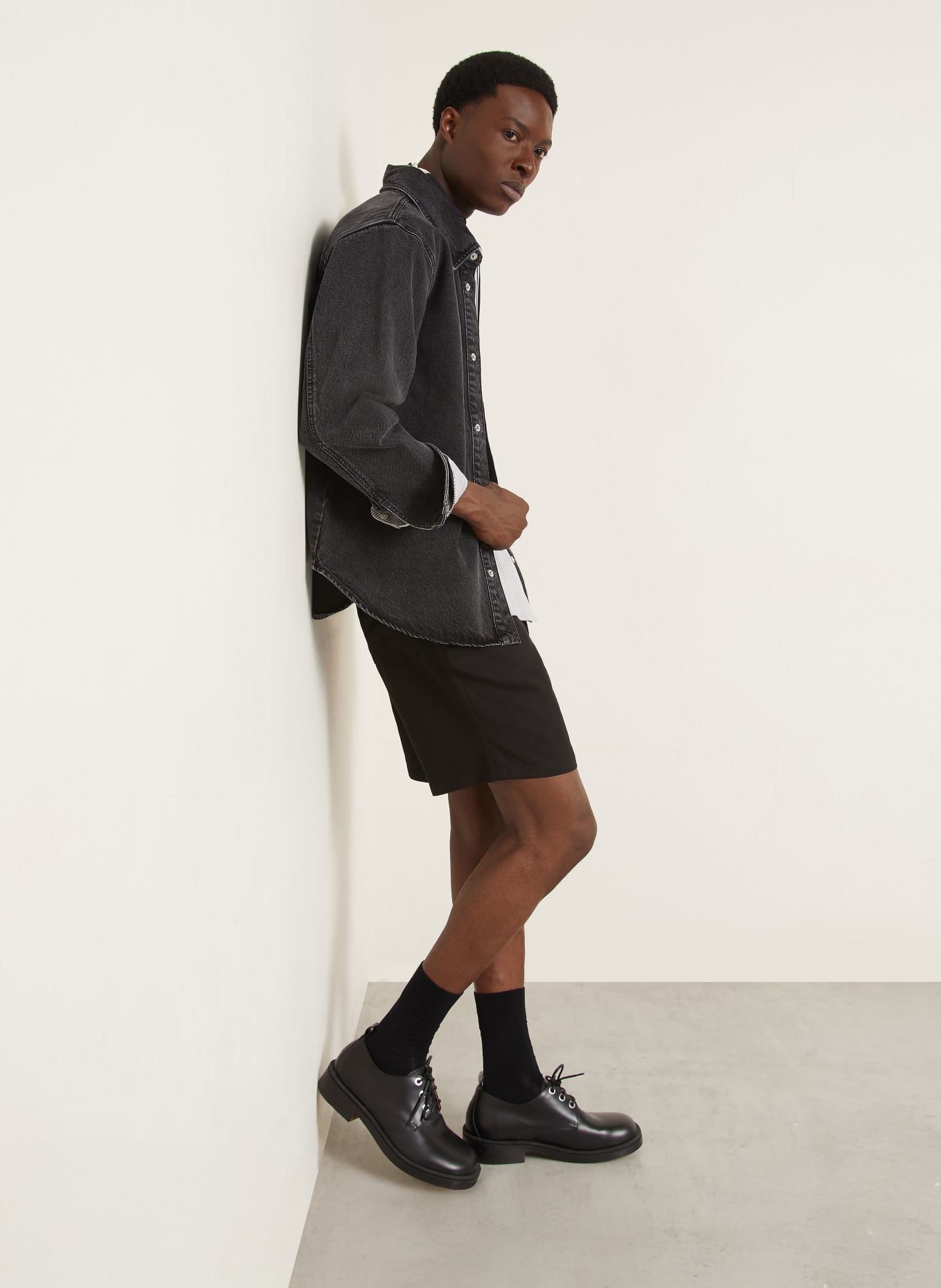 AMI PARIS Shorts: SCHWARZ