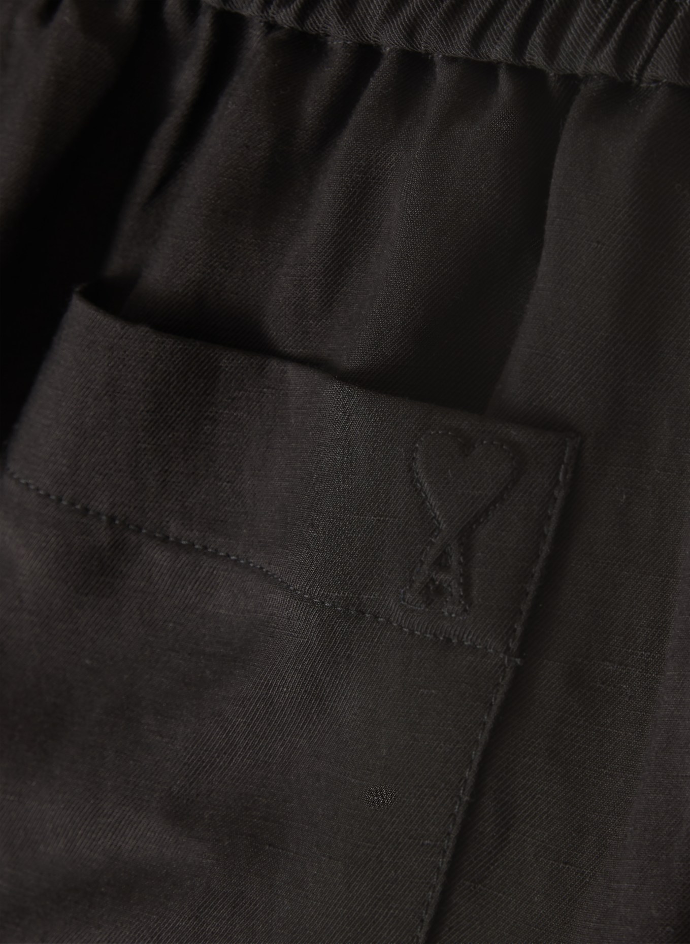 AMI PARIS Shorts: SCHWARZ