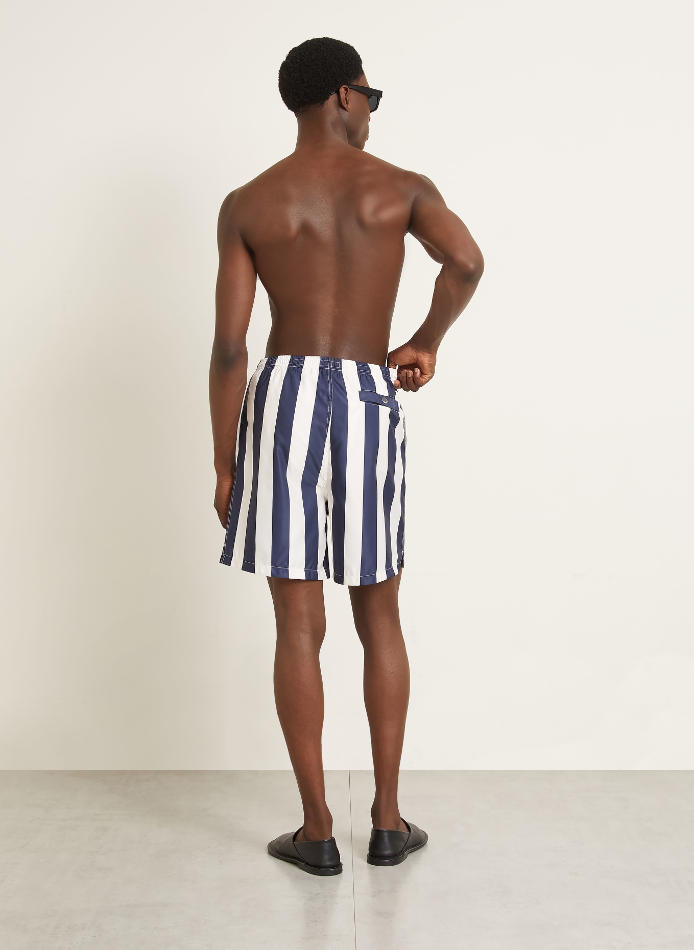 AMI PARIS Swim shorts: WHITE / BLUE