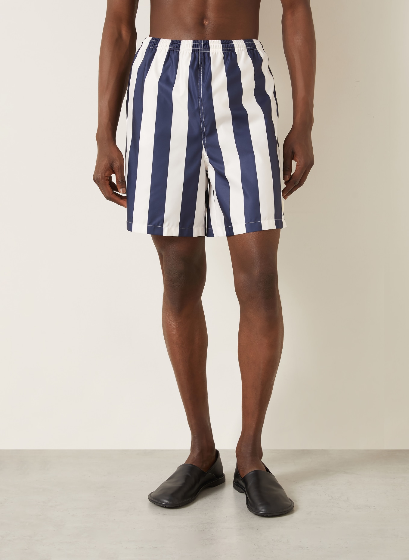 AMI PARIS Swim shorts: WHITE / BLUE
