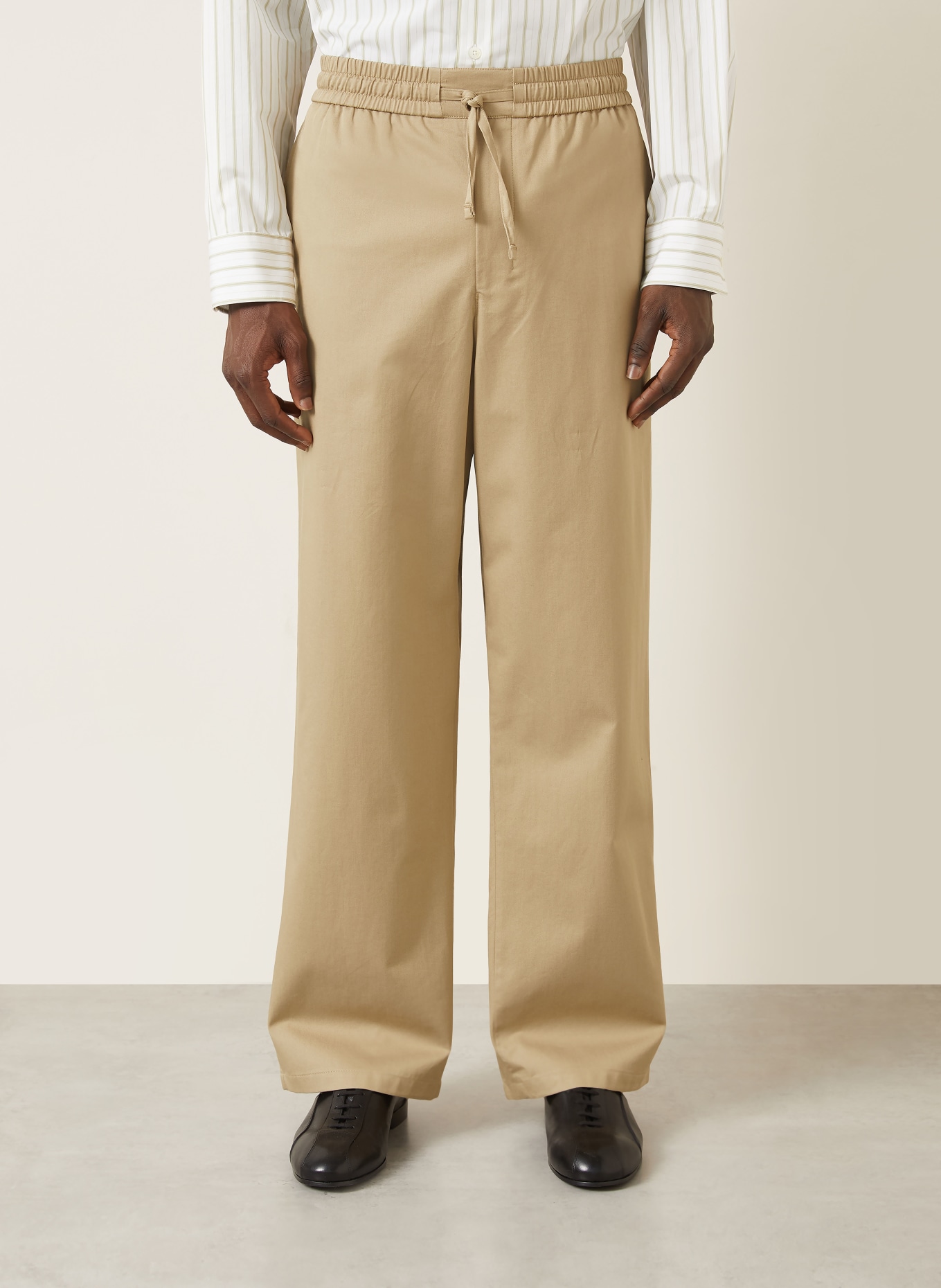 AMI PARIS Hose im Jogging-Stil Regular Fit: BEIGE