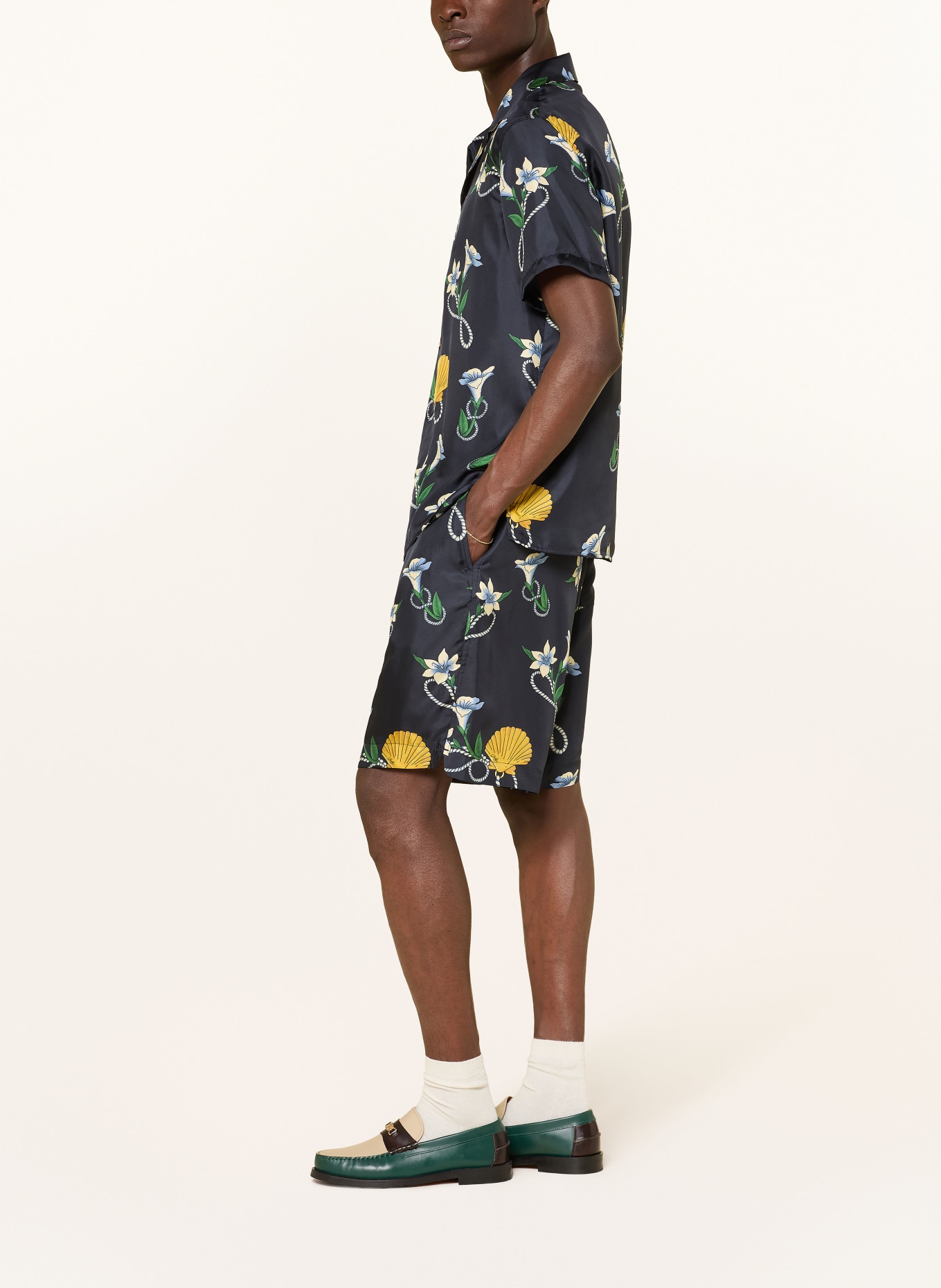 DRÔLE DE MONSIEUR Silk shorts: DARK BLUE / YELLOW / GREEN