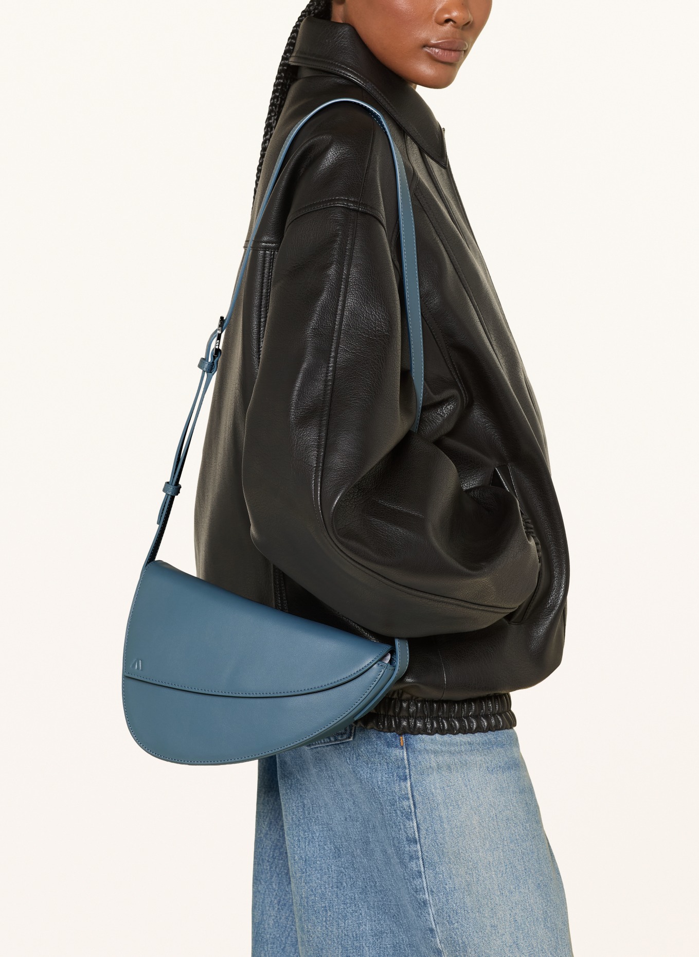 KAAI Taška přes rameno REBEL: MODRÁ / STŘÍBRNÁ