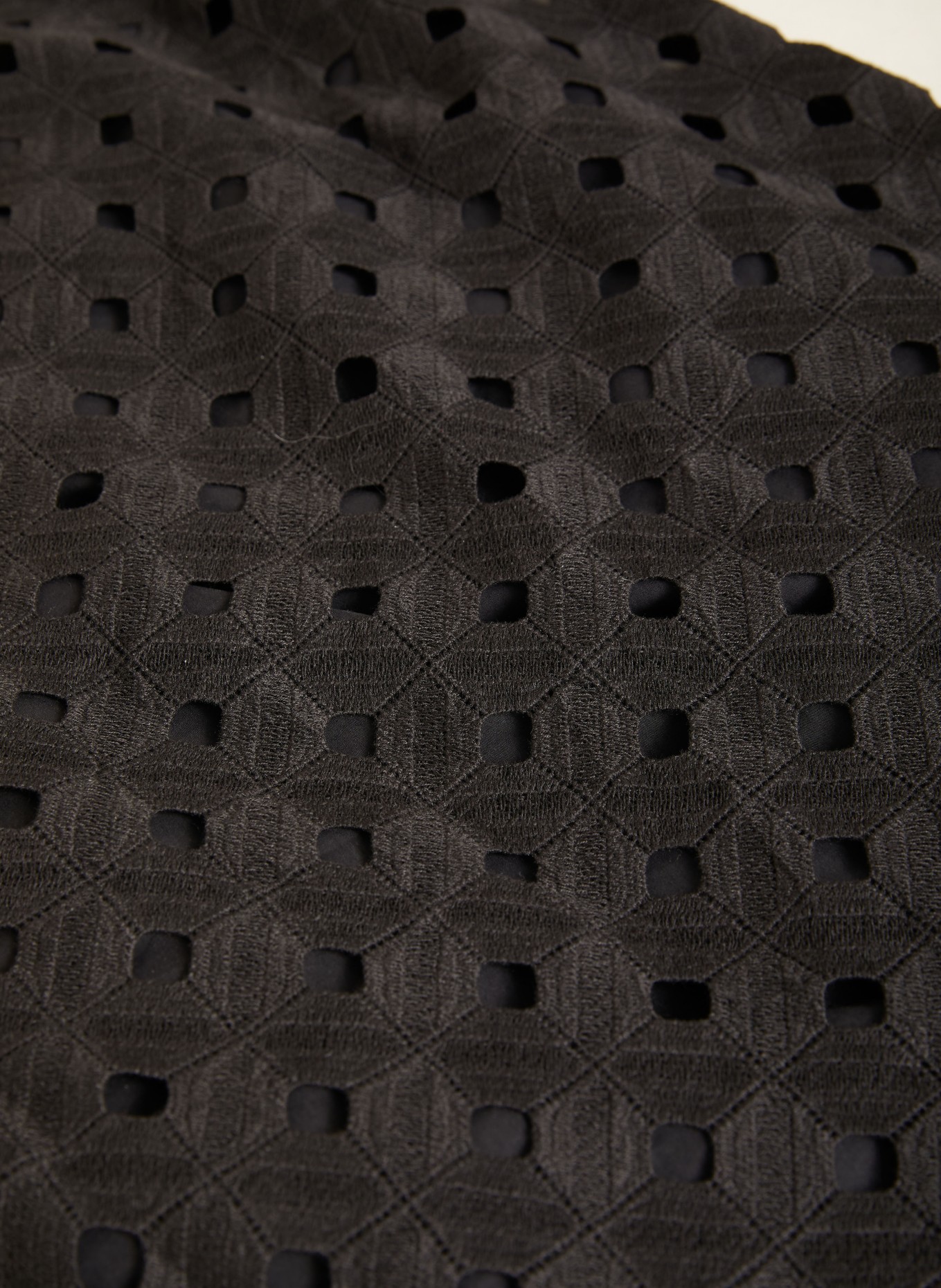 Max Mara BEACHWEAR Strandkleid PESI aus Lochspitze: SCHWARZ