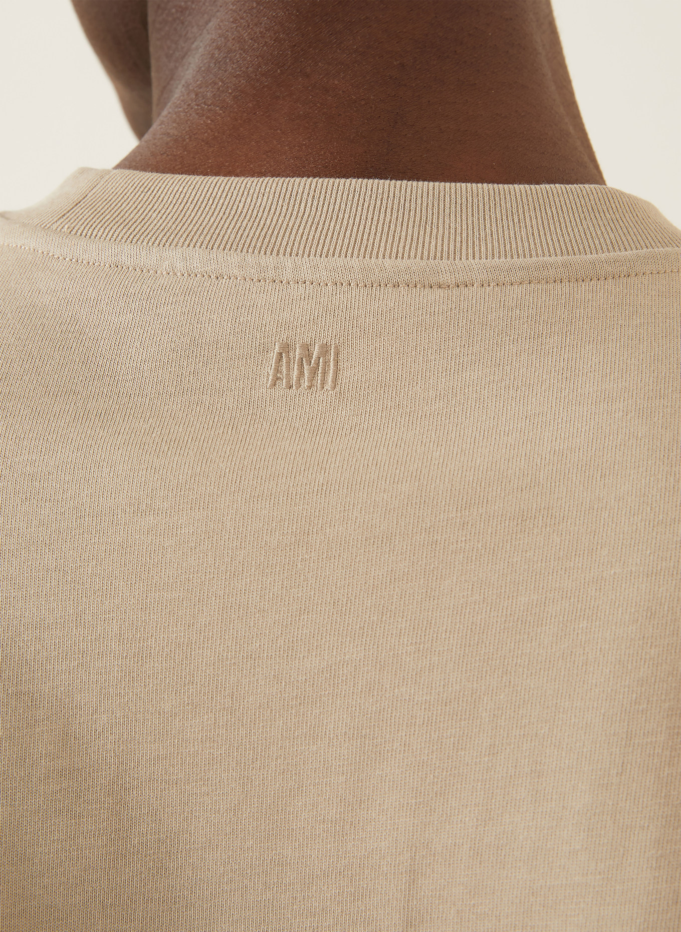 AMI PARIS T-Shirt: TAUPE