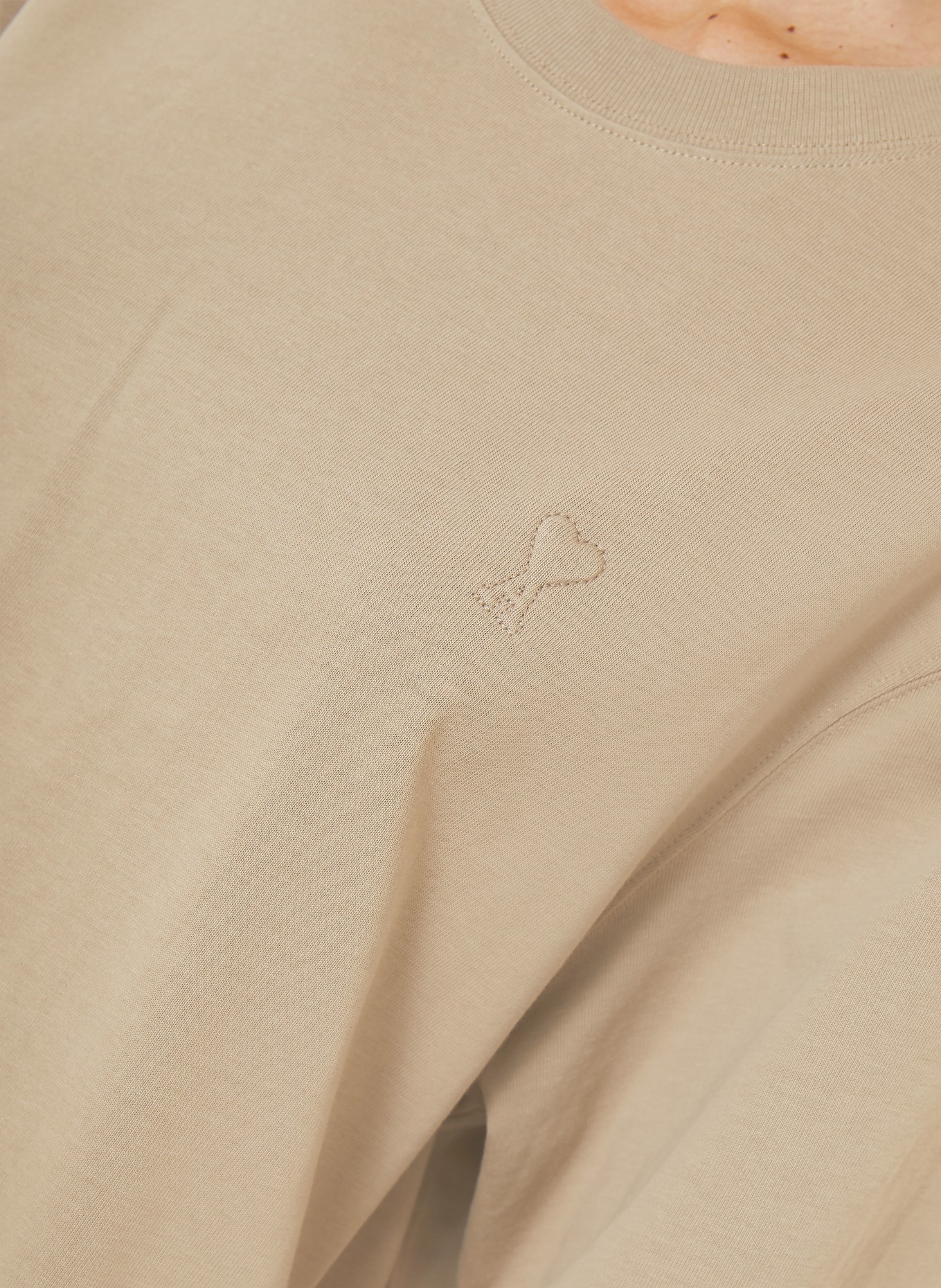 AMI PARIS Tricou: TAUPE