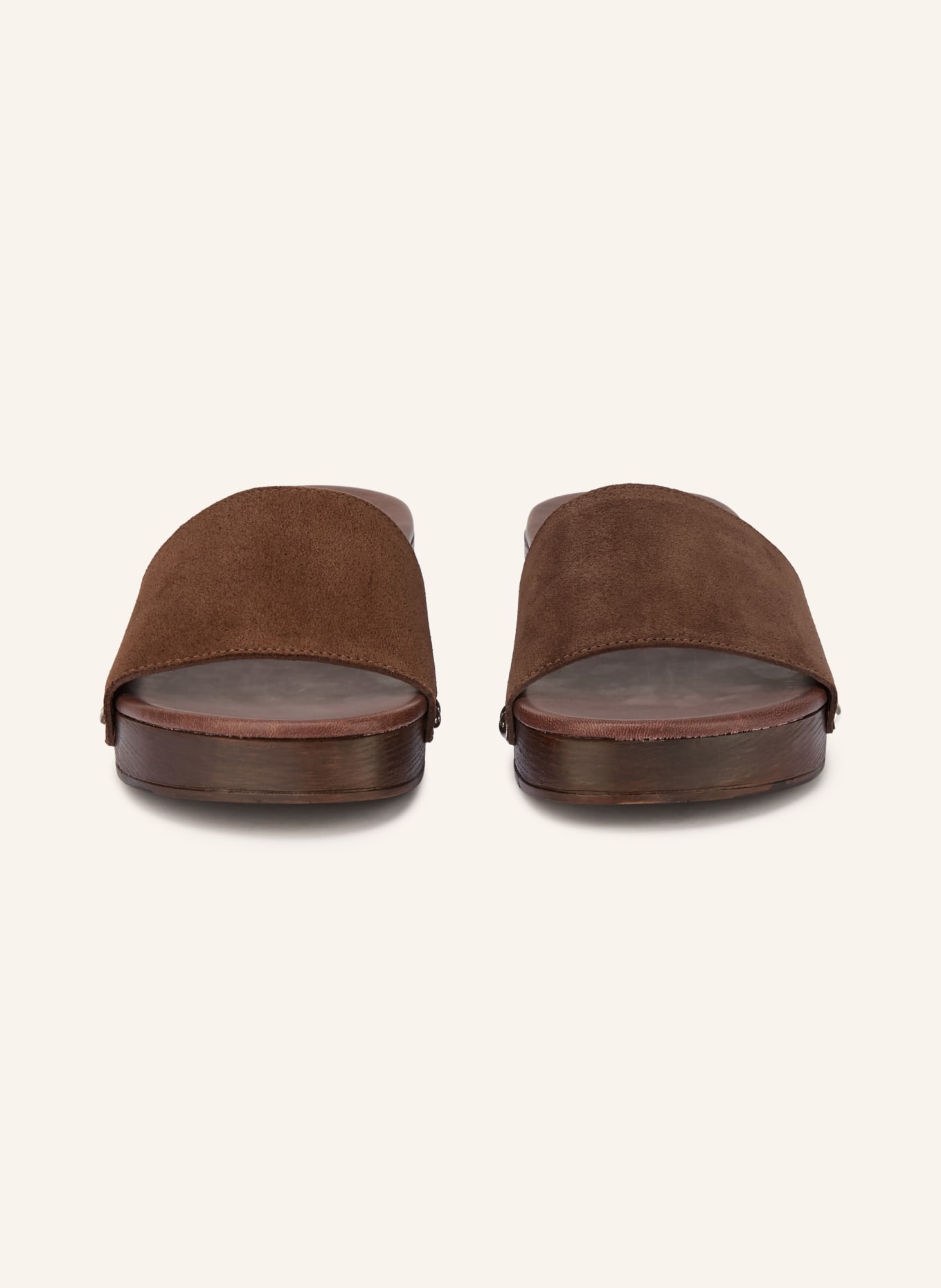 BIANCO Pantoletten mit Nieten: DUNKELBRAUN