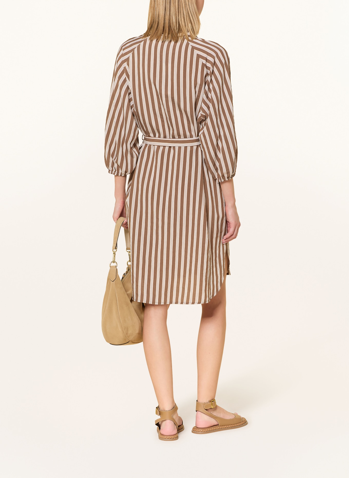 CINQUE Šaty CIDALMINO s 3/4 rukávy: HNĚDÁ / KRÉMOVÁ