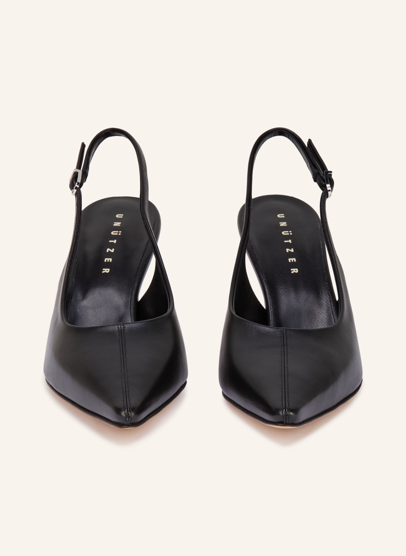 UNÜTZER Lodičky s páskem: ČERNÁ