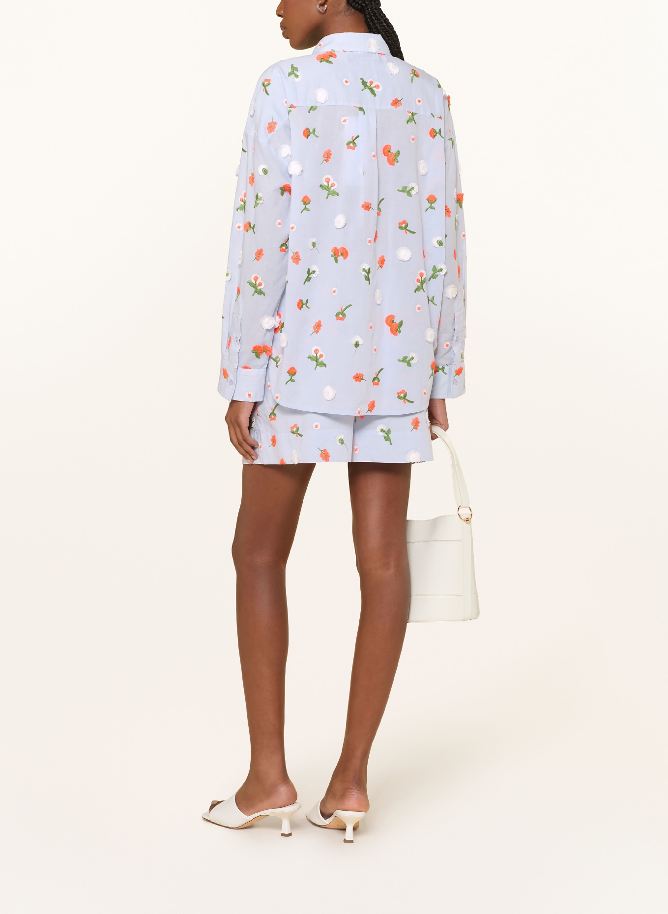 ESSENTIEL ANTWERP Bluzka JIMENA z cekinami i haftami: JASNONIEBIESKI / POMARAŃCZOWY / ZIELONY