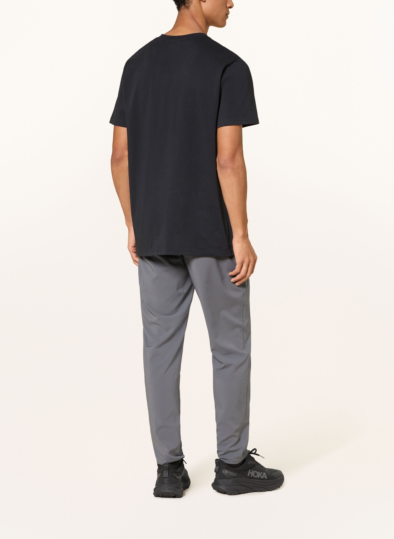 UNDER ARMOUR Trainingshose UA VANISH: GRAU