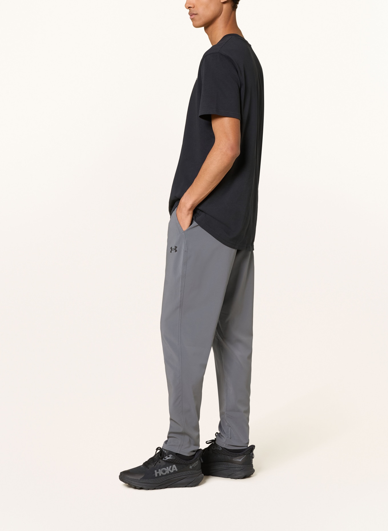 UNDER ARMOUR Trainingshose UA VANISH: GRAU