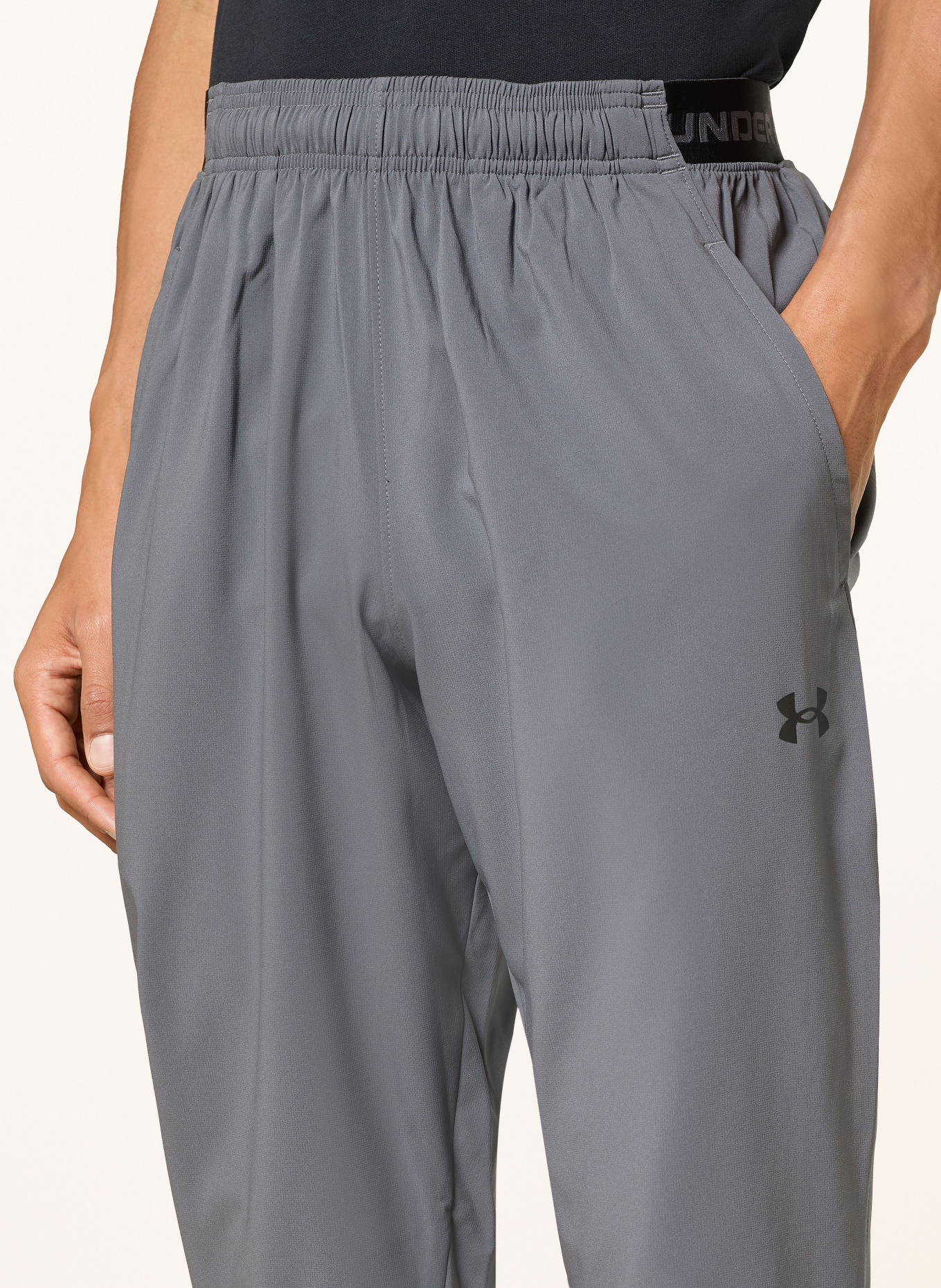 UNDER ARMOUR Trainingshose UA VANISH: GRAU