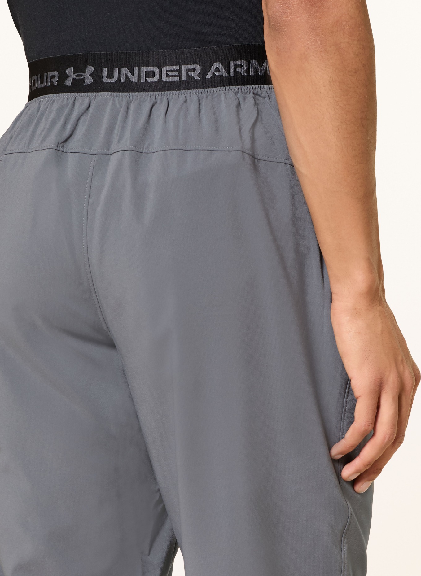UNDER ARMOUR Trainingshose UA VANISH: GRAU