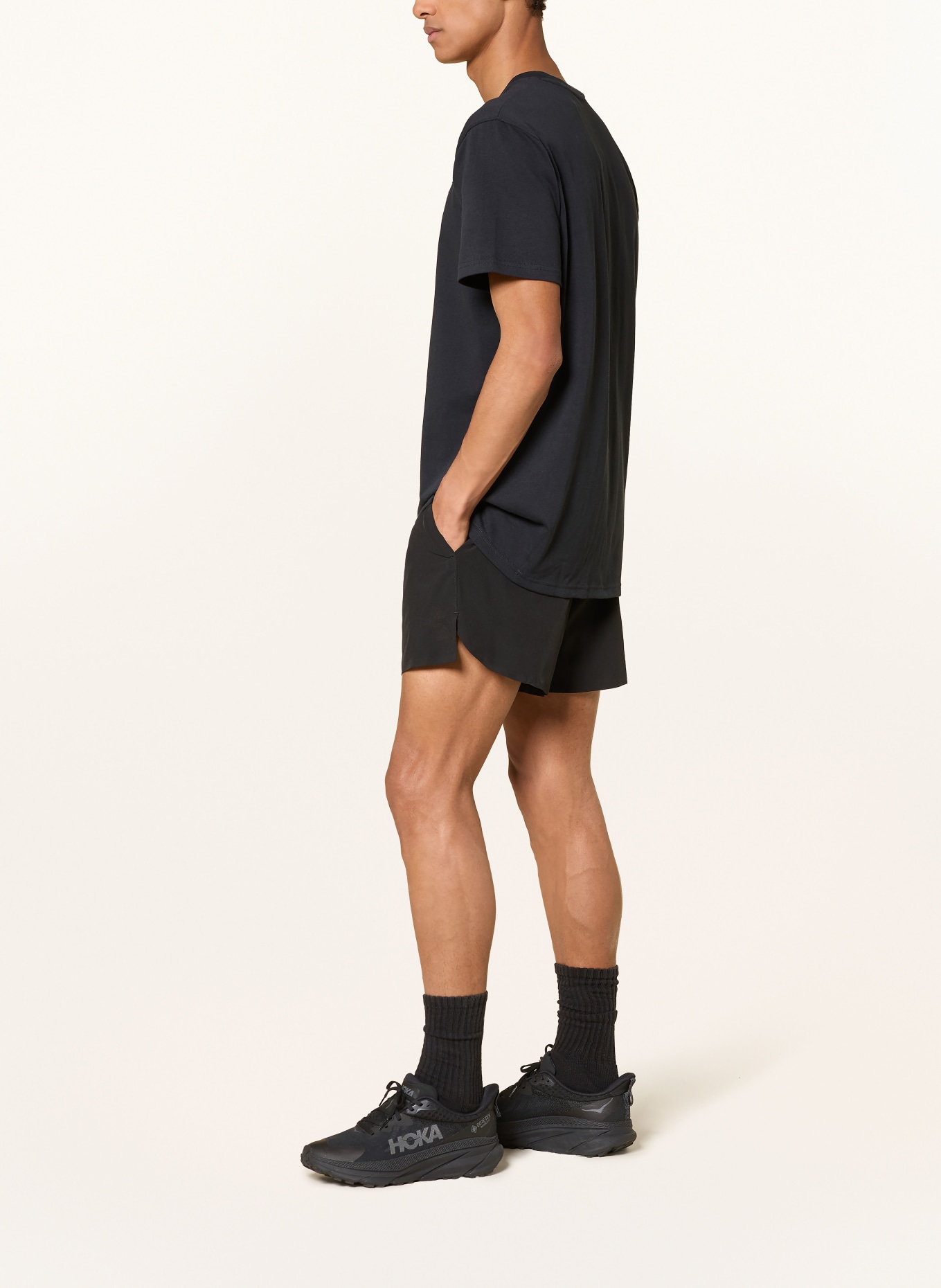 UNDER ARMOUR Trainingsshorts UA VANISH ELITE: SCHWARZ