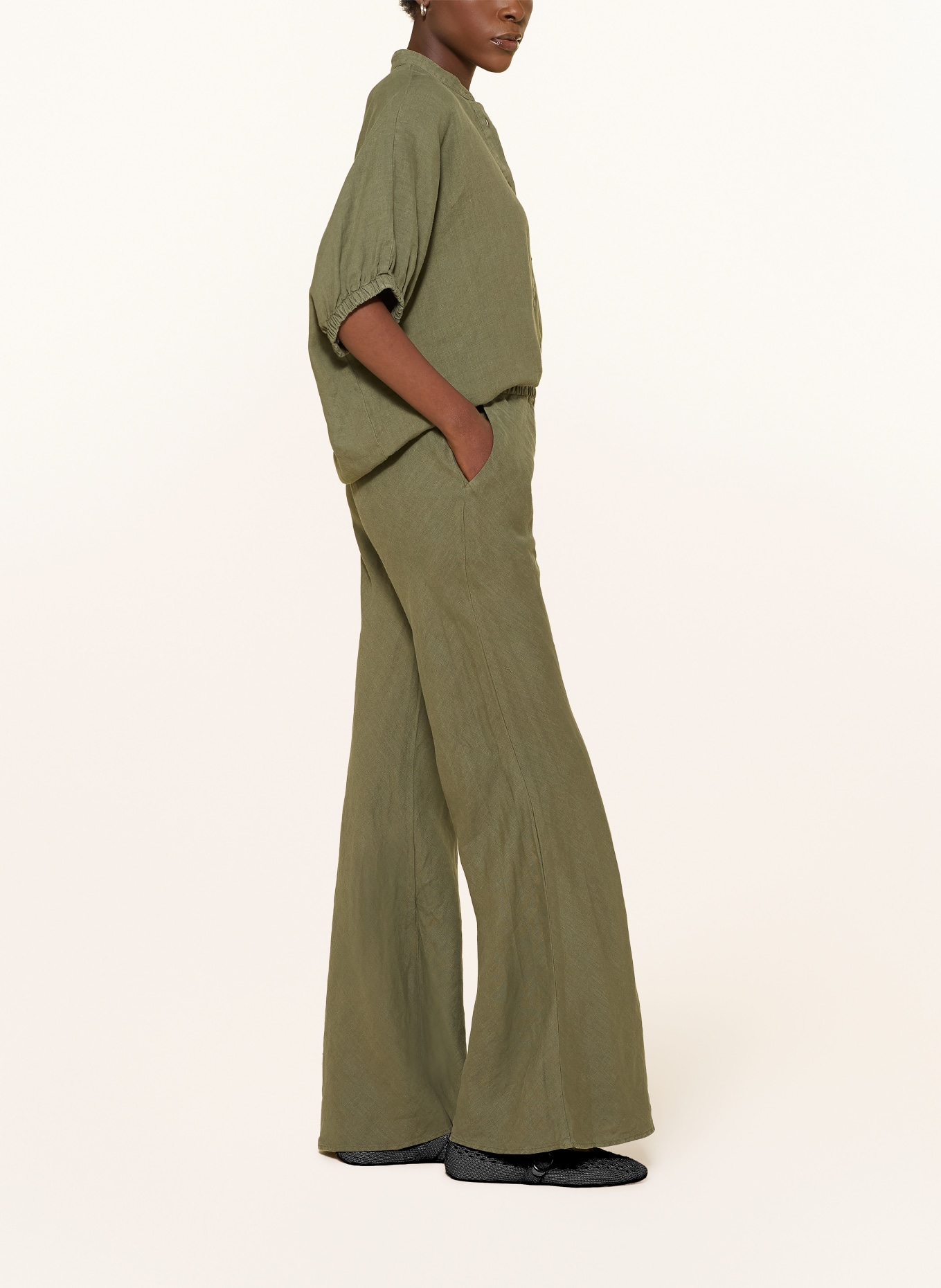 SoSUE Lněné kalhoty JOANNA s rozšiřujícími se nohavicemi: OLIVOVÁ