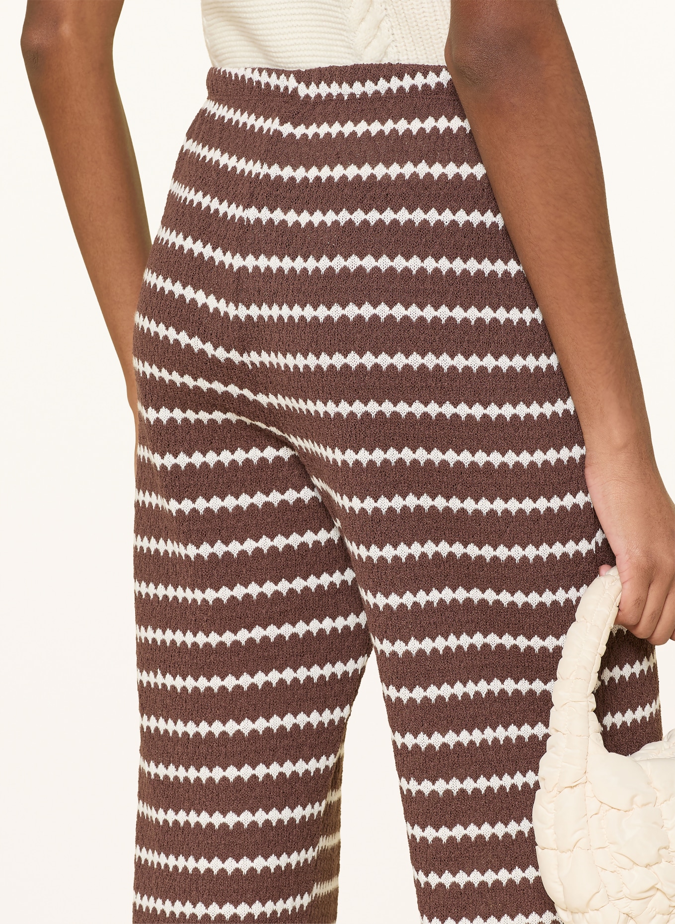 ONLY Pletené kalhoty: TMAVĚ HNĚDÁ / BÍLÁ