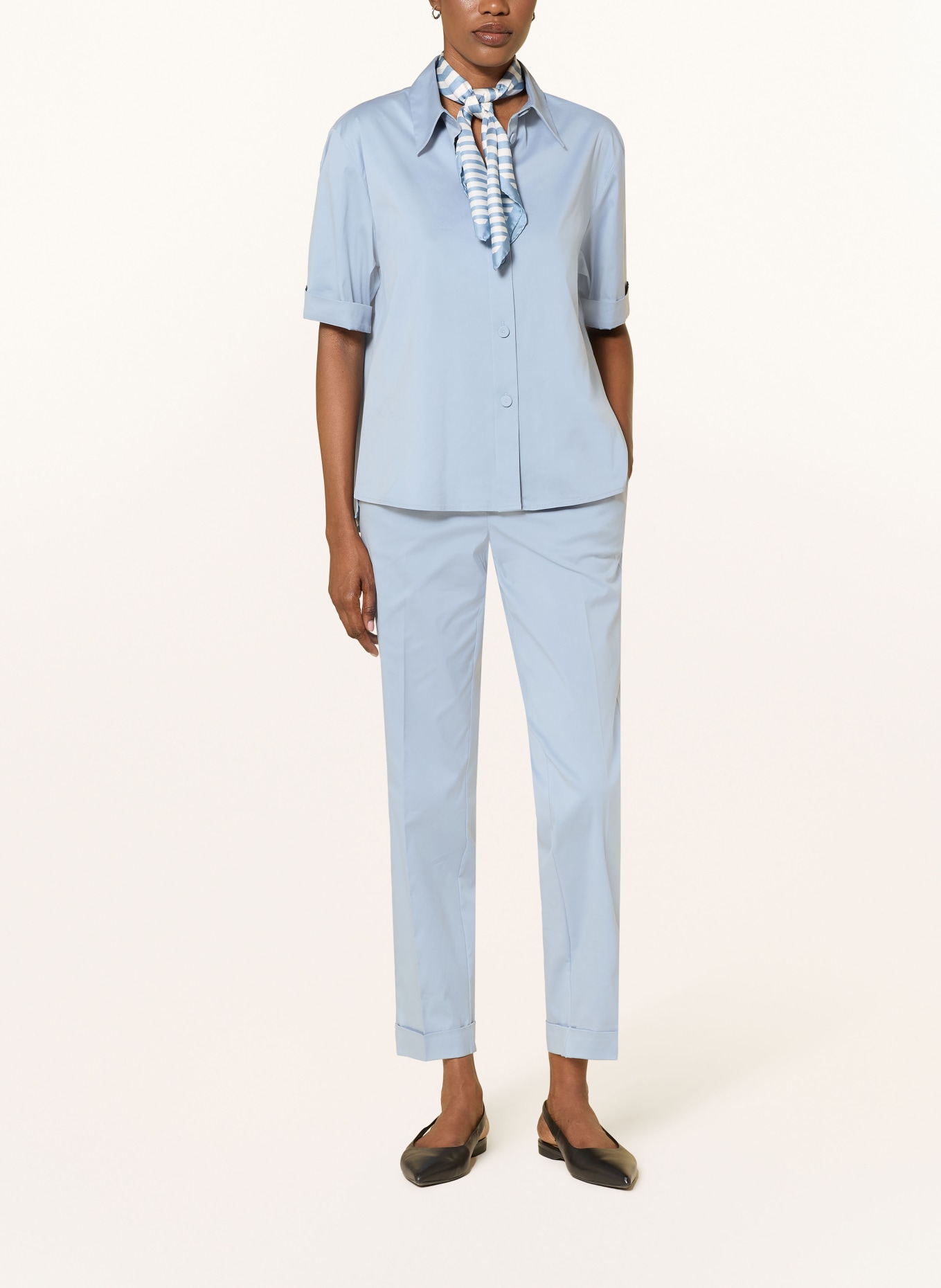 windsor. Hemdbluse: HELLBLAU