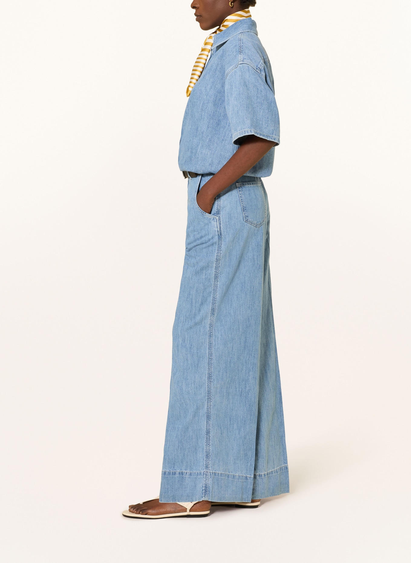 windsor. Wide Leg Jeans: 435 Bright Blue 435