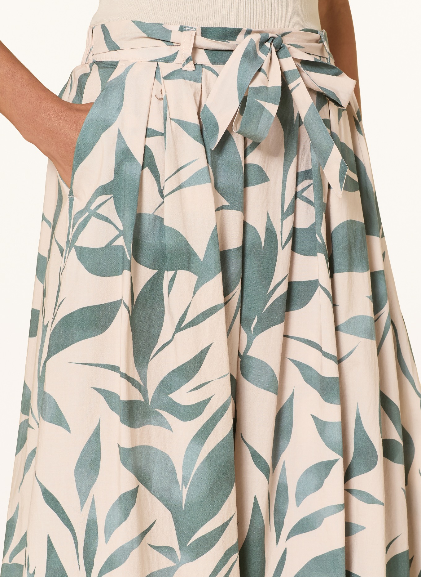 BETTY&CO Pleated skirt: GREEN / BEIGE