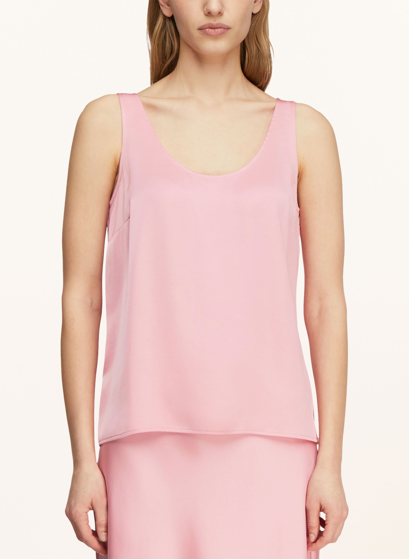 comma Satin top: PINK
