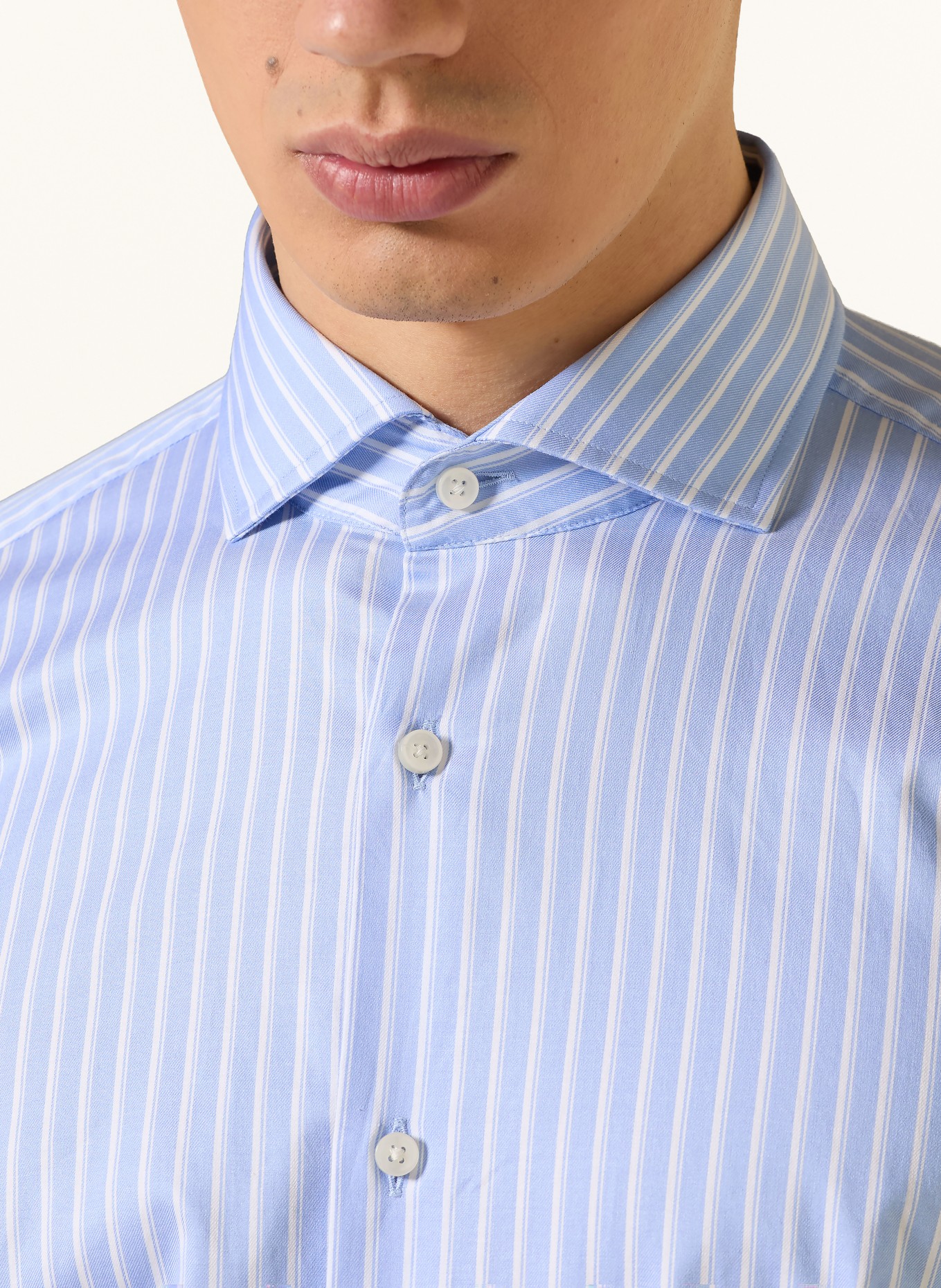 BOSS Koszula HANK o kroju slim fit: JASNONIEBIESKI / BIAŁY