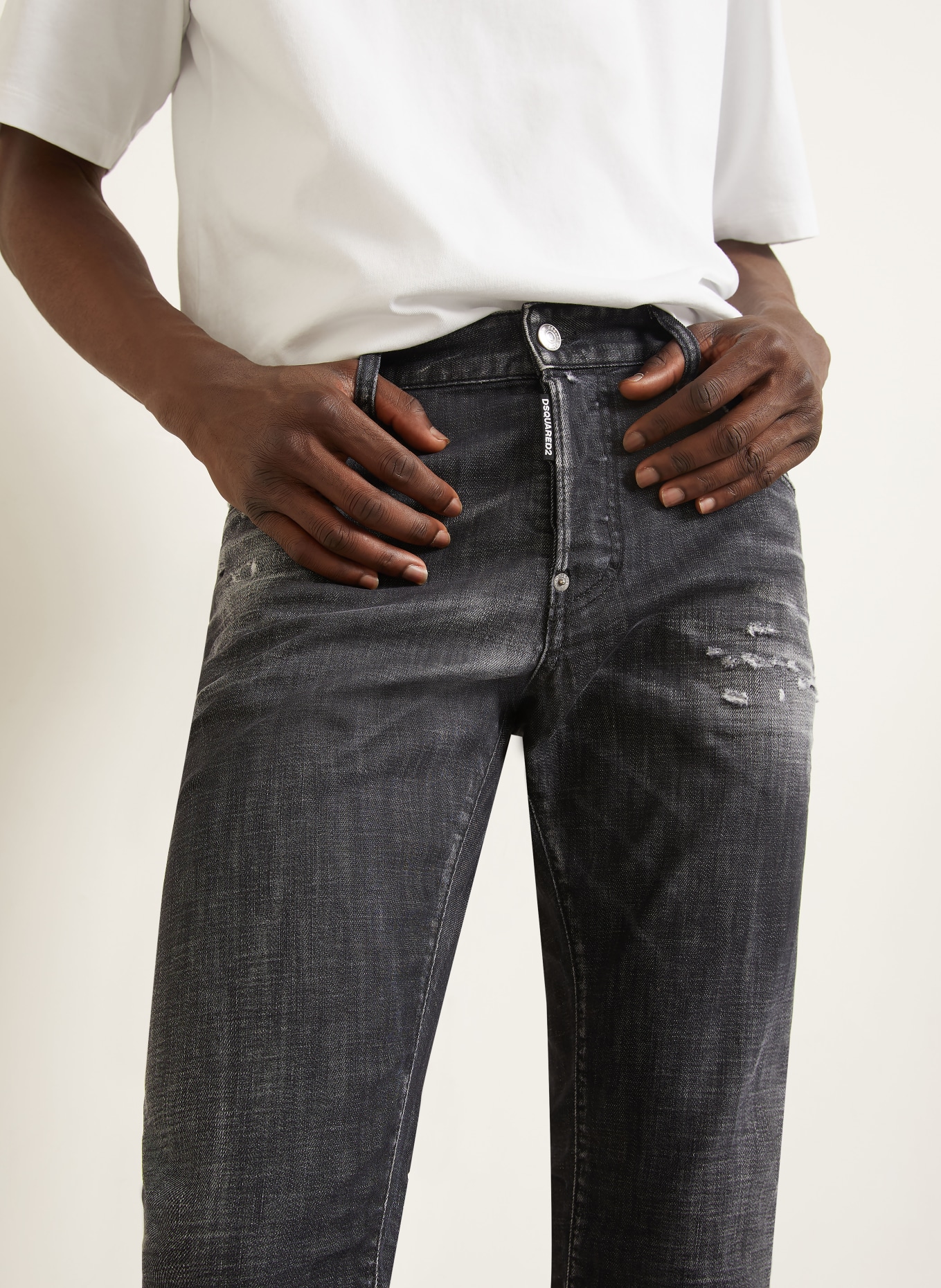 DSQUARED2 SKATER Extra Slim Fit Jeans: 900 BLACK