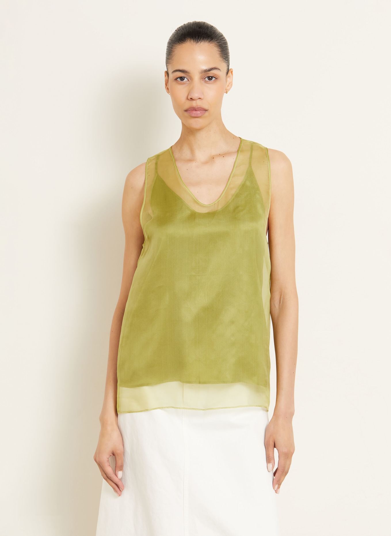 AMI PARIS Zijden top: GROEN