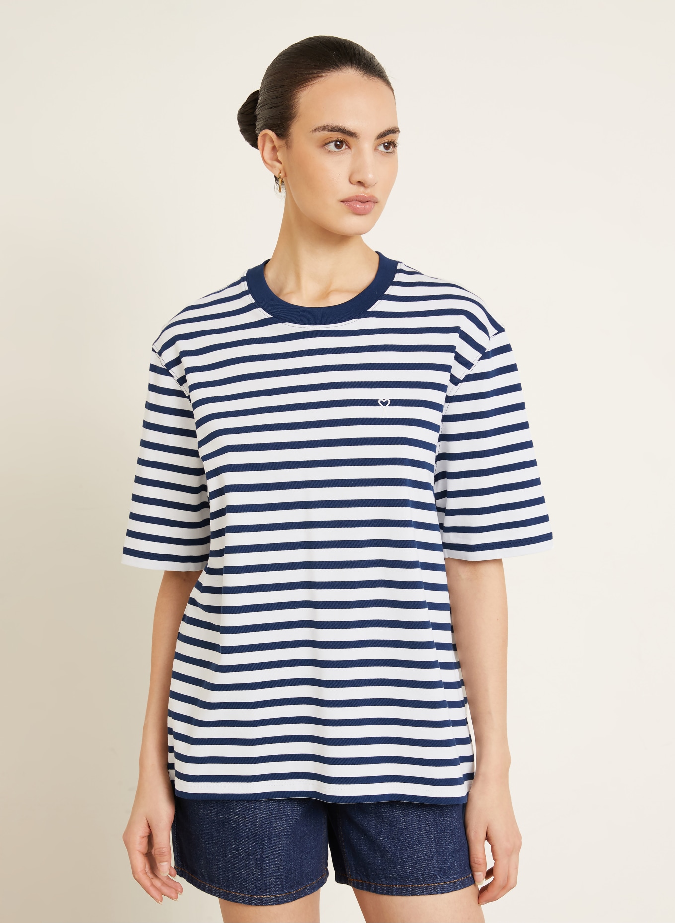 AMI PARIS T-shirt: BLEU FONCÉ / BLANC