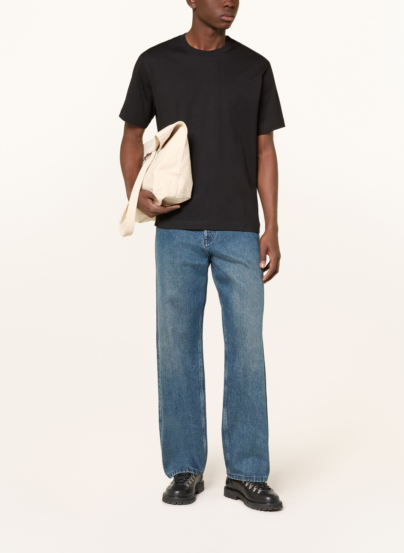 ARKET tričko: ČERNÁ