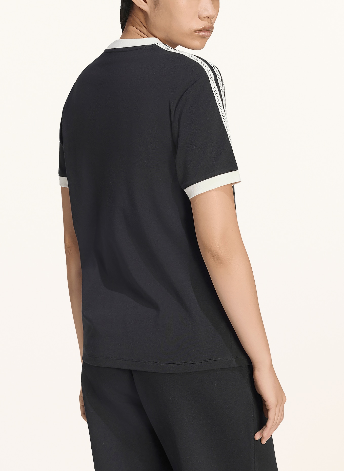 adidas Originals GLOW ADVANCED THREE STRIPES T-Shirt: BLACK / WHITE