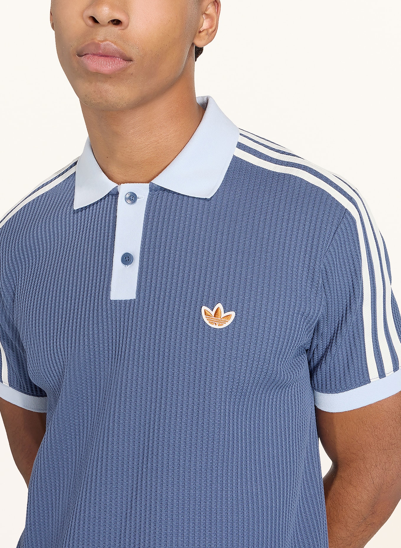 adidas Originals Polo en piqué WAFFLE KNIT: BLEU GRIS / CRÈME / BLEU CLAIR