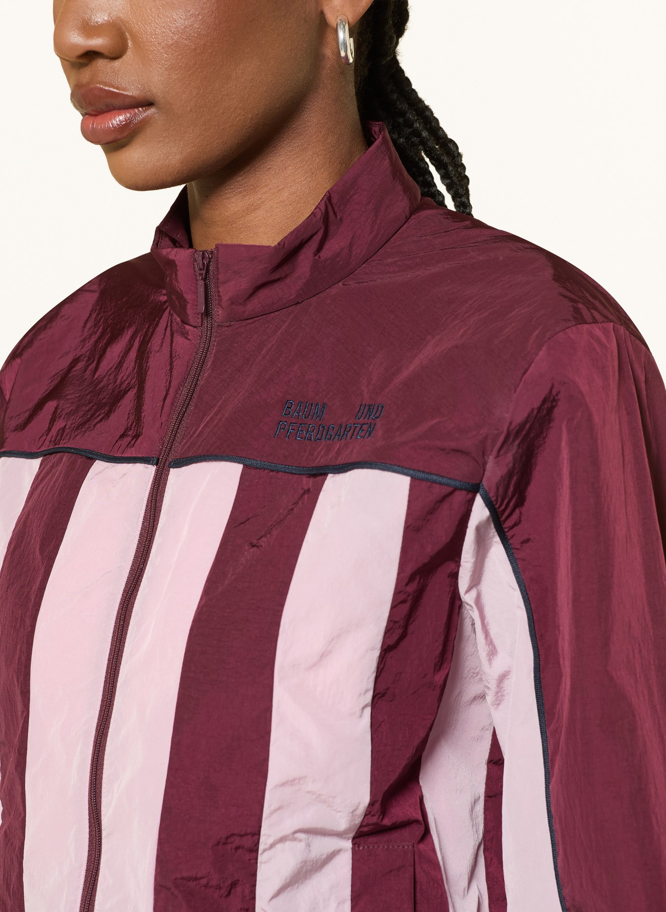 BAUM UND PFERDGARTEN Kurtka BETTIE: CIEMNOCZERWONY / BLADORÓŻOWY