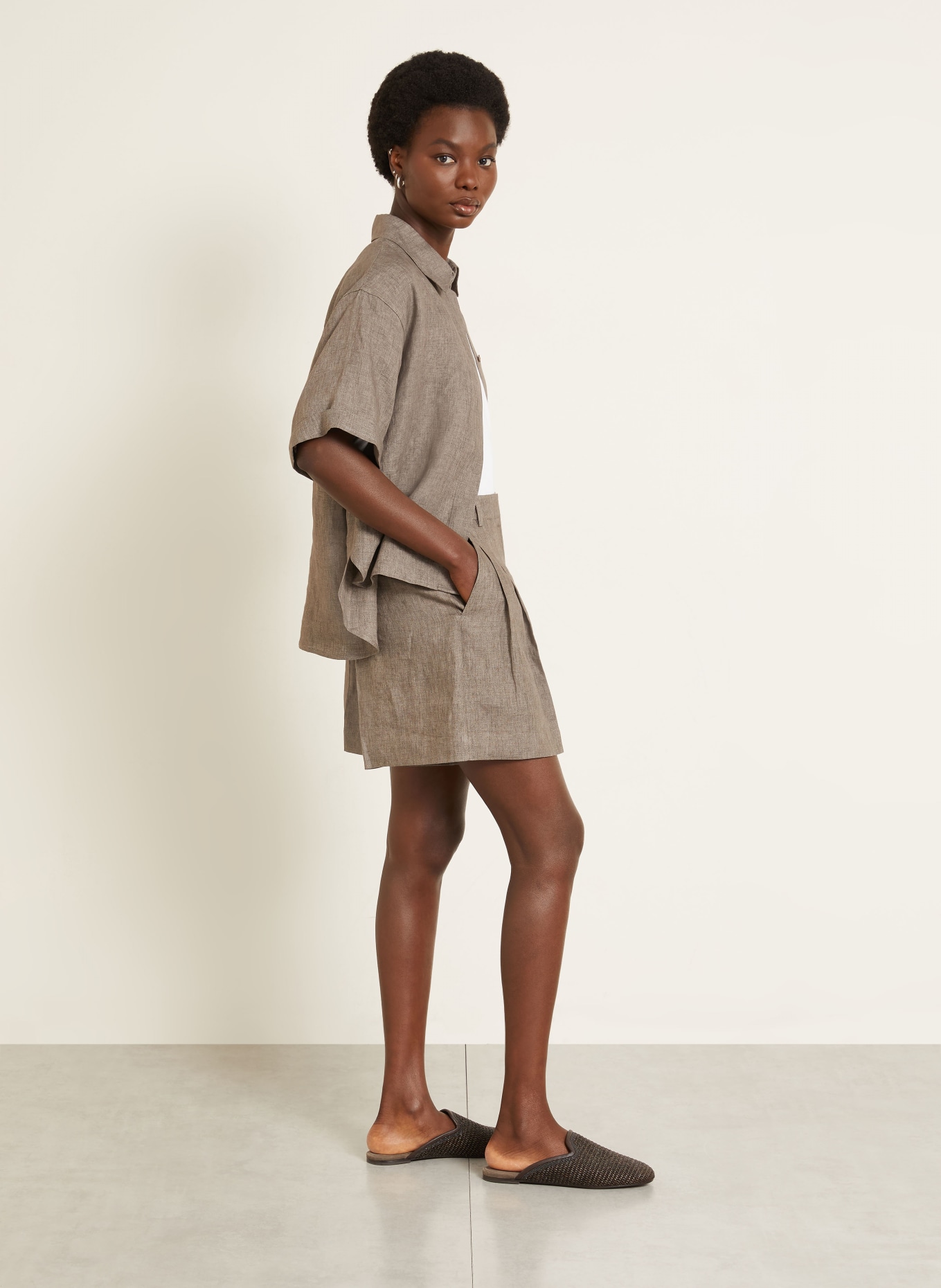 IRIS von ARNIM Leinenshorts SEYCHELL: TAUPE