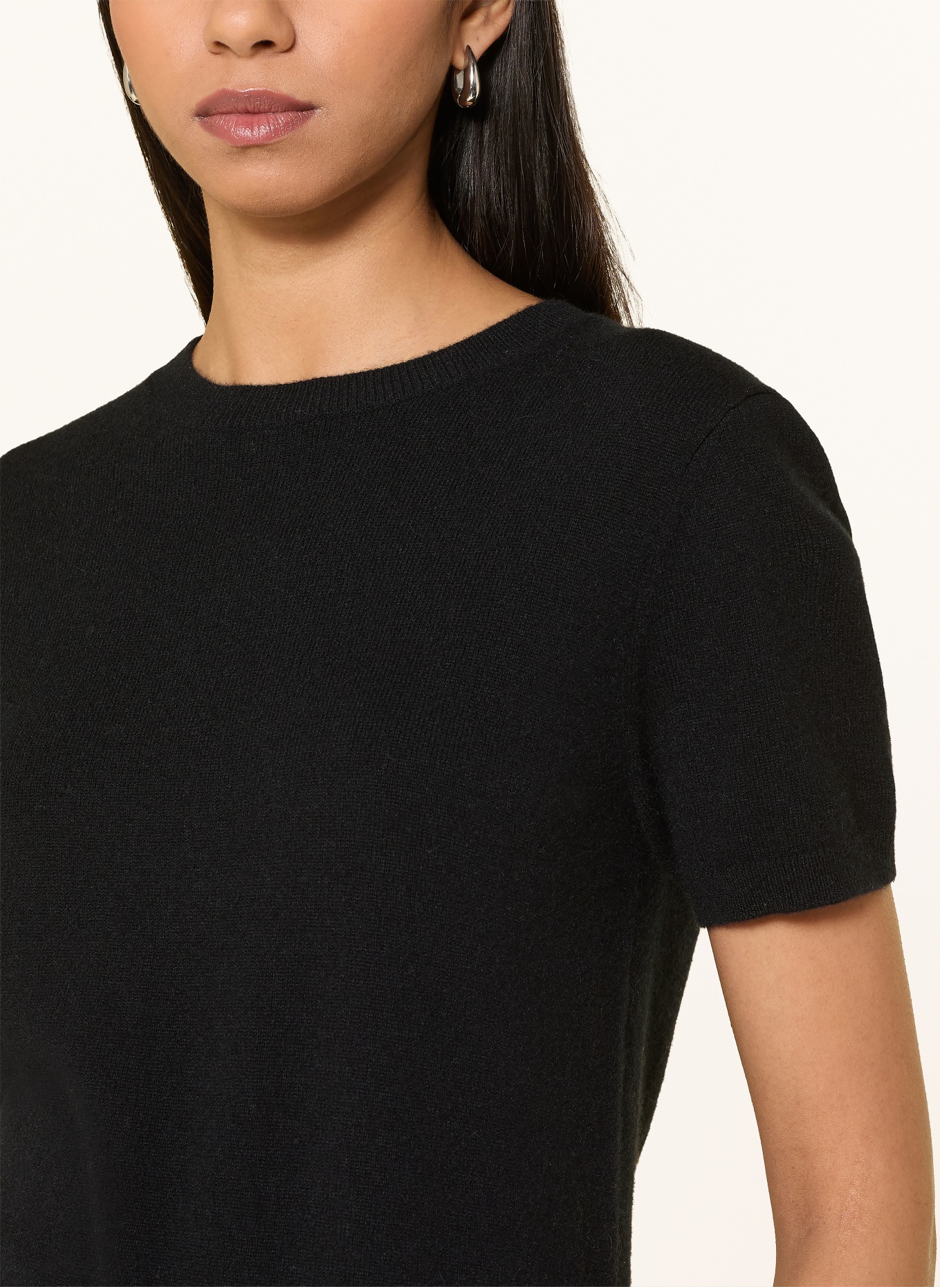darling harbour Cashmere knit sweater: BLACK