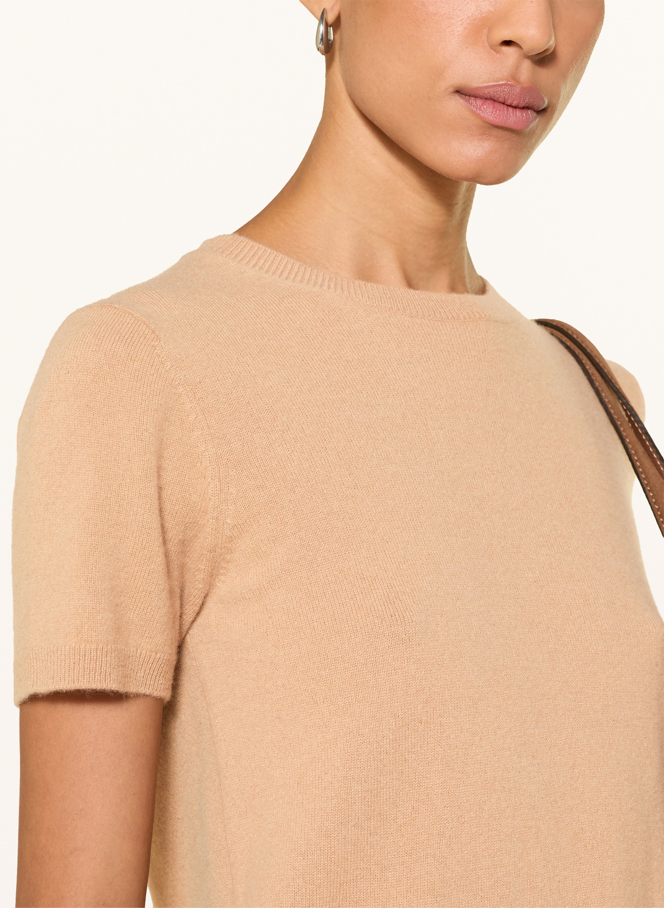 darling harbour Cashmere knit sweater: CAMEL