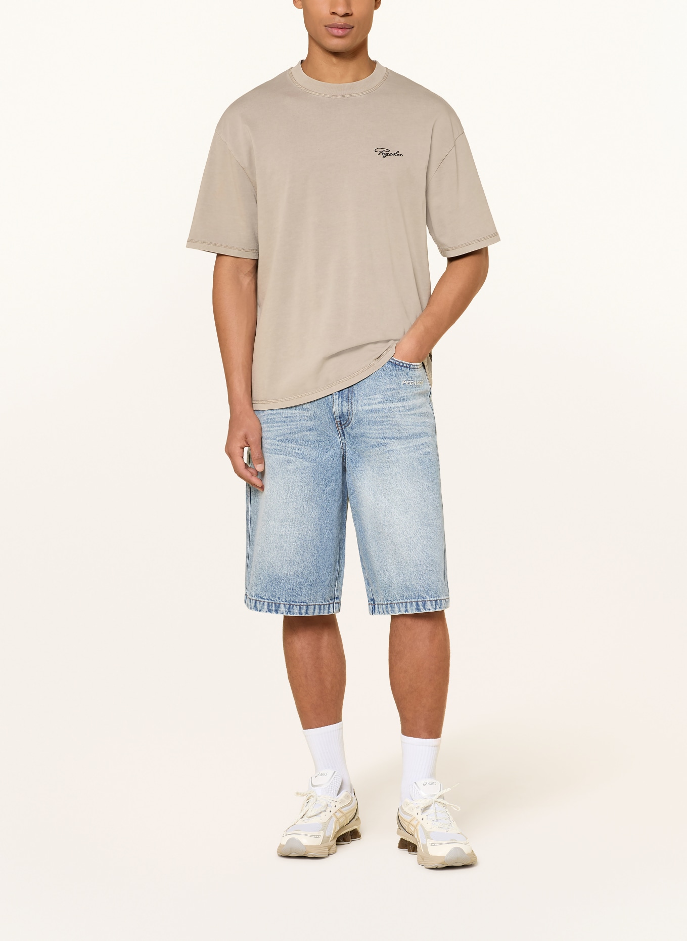 PEGADOR Jeansshorts KOLAR: 633 Sprayed Washed Blue