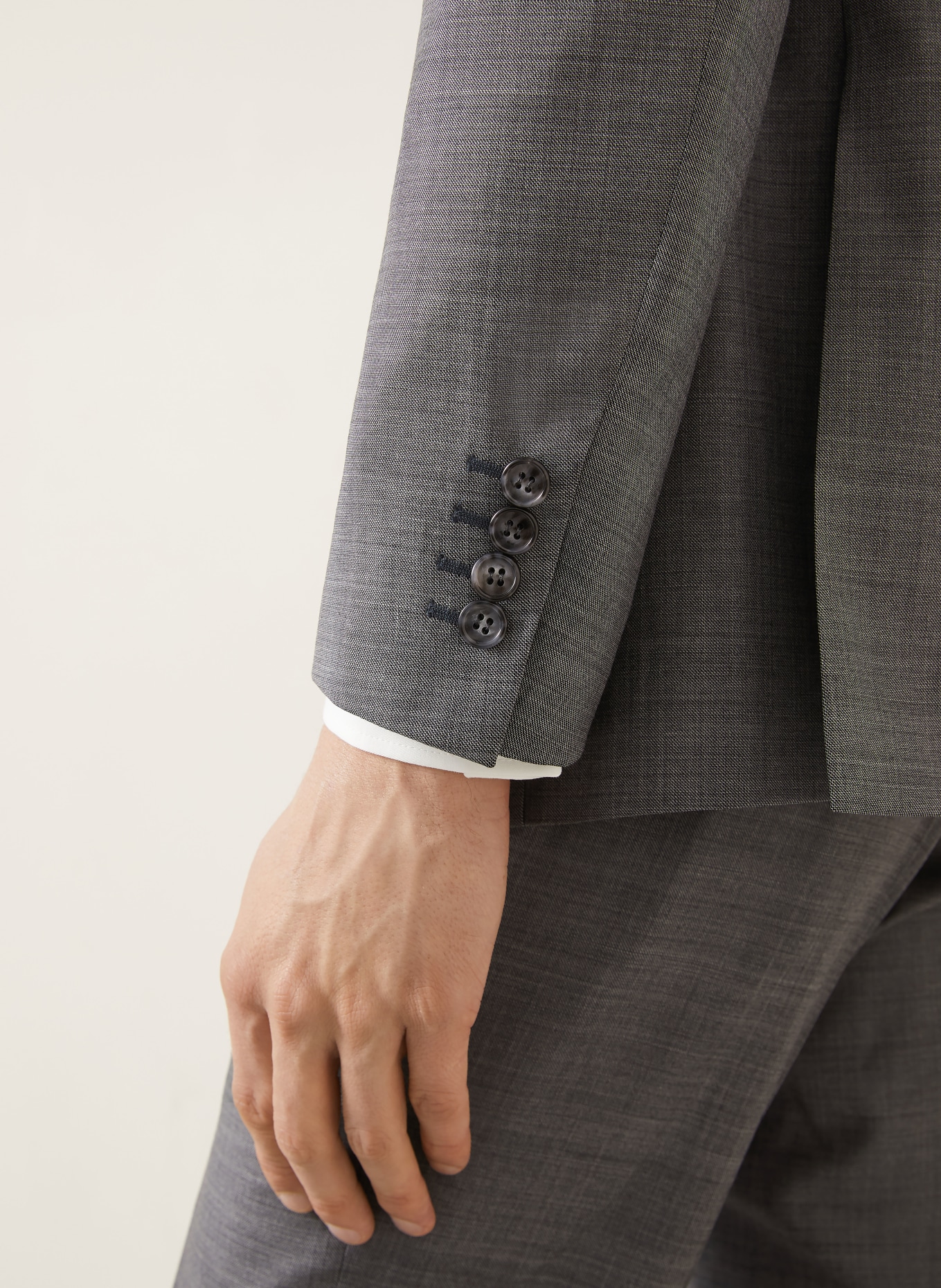 Brioni Garnitur TREVI o kroju slim fit: SZARY