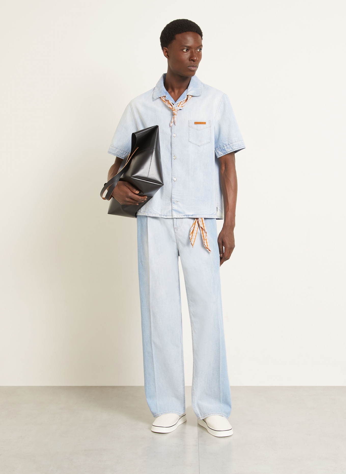 MARNI Jeans Loose Fit: 00B15 CLOUD