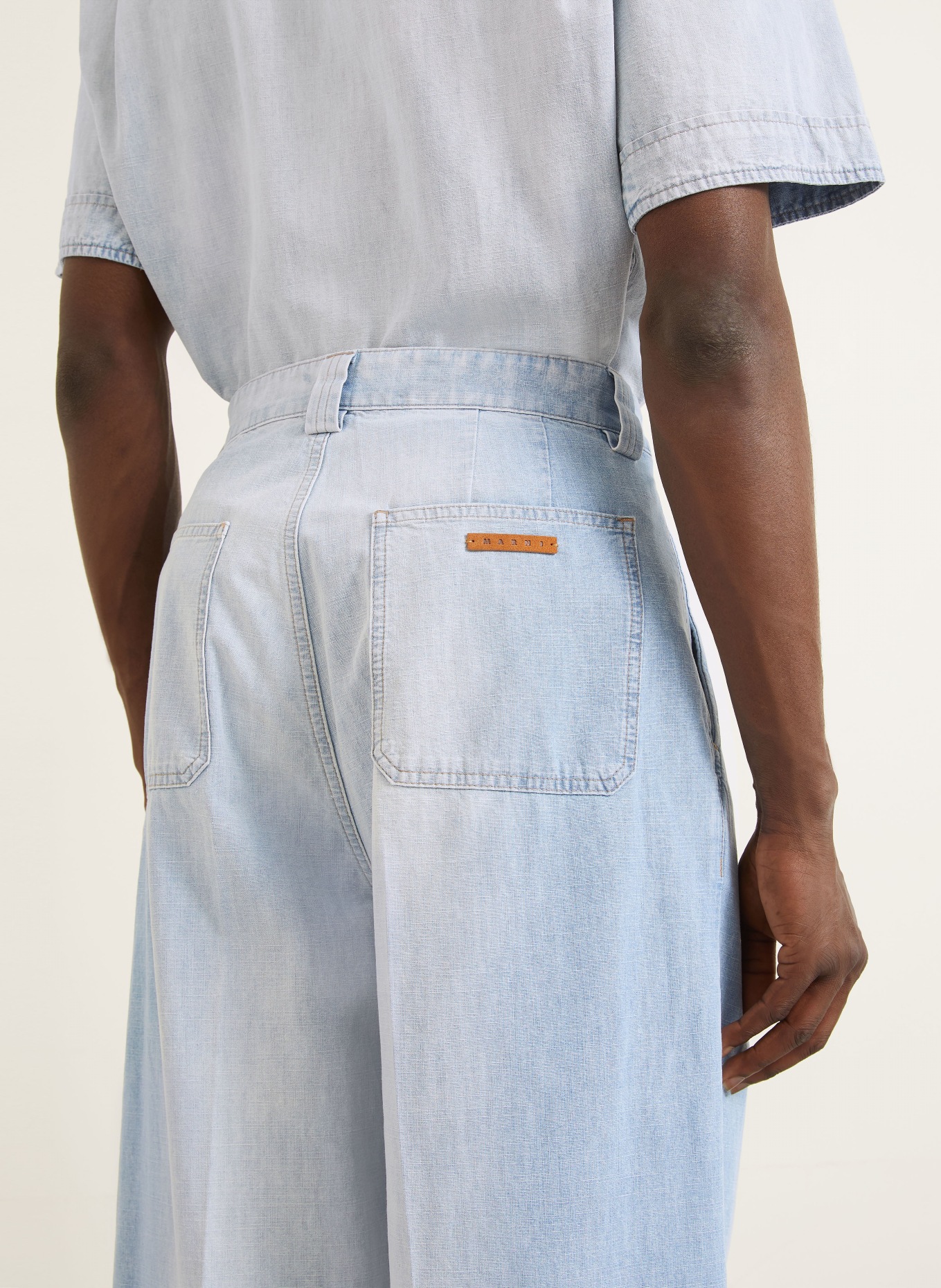 MARNI Jeans Loose Fit: 00B15 CLOUD