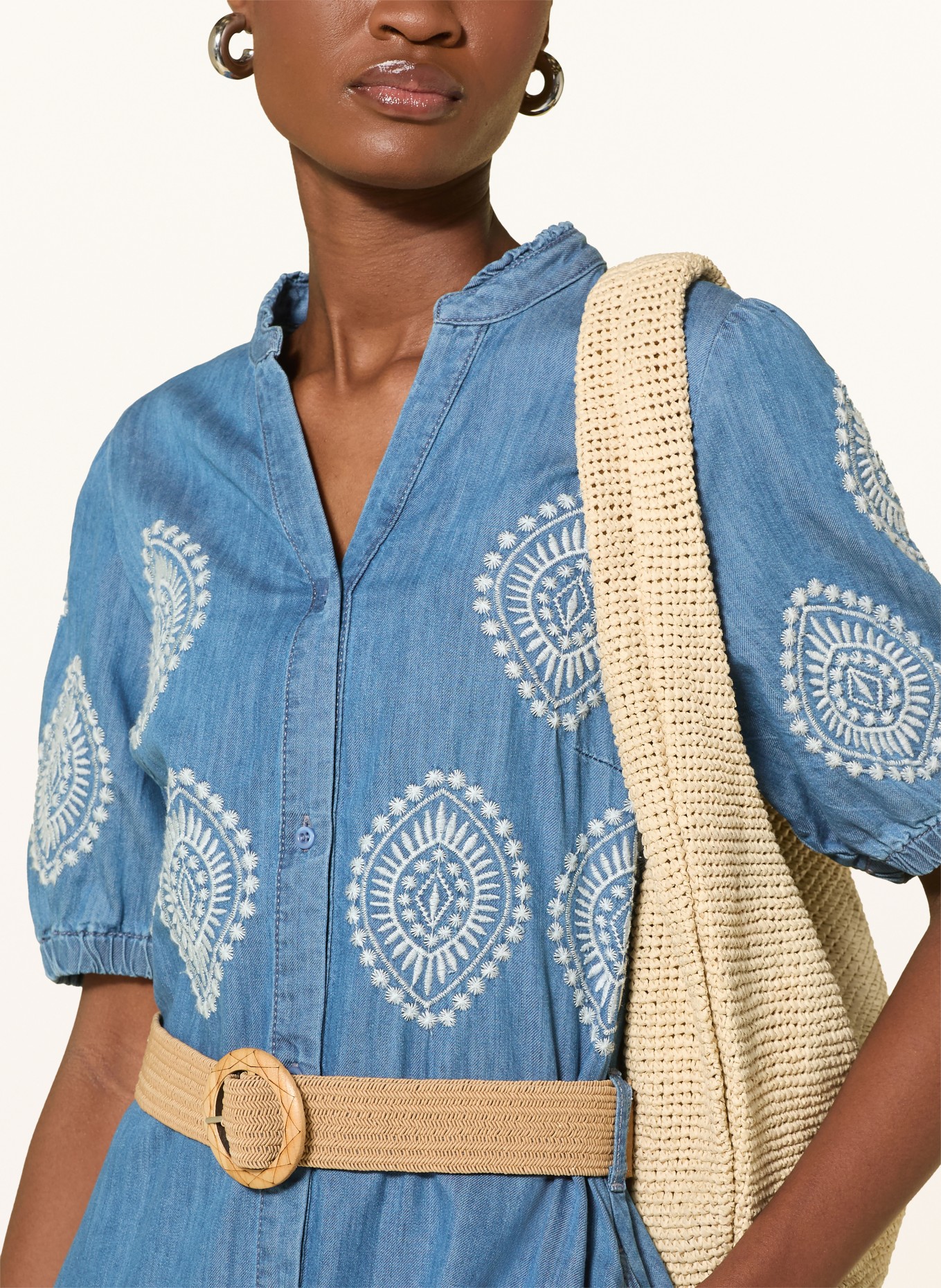 MORE & MORE Džínové šaty: MODRÁ / BÍLÁ