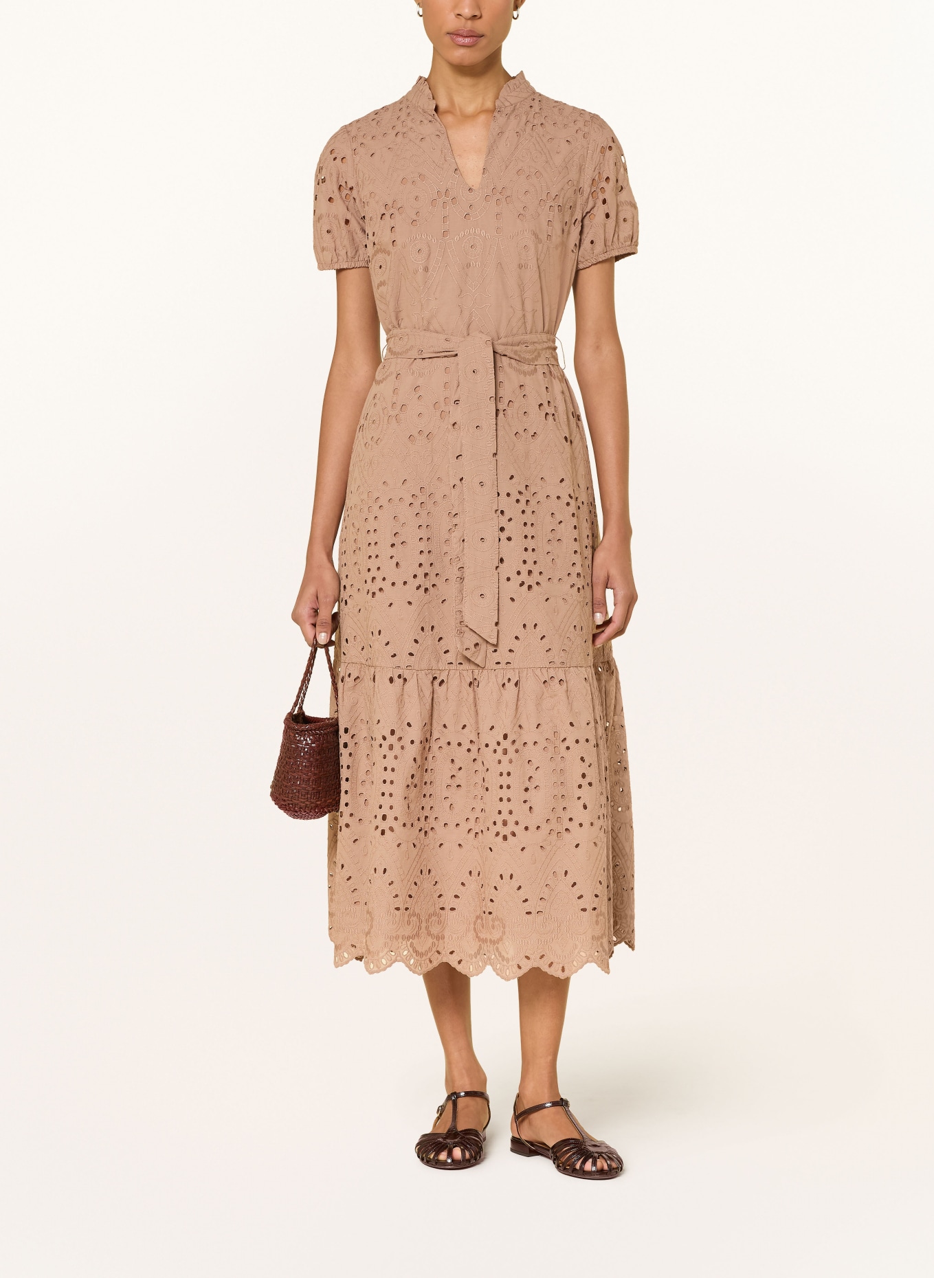 MORE & MORE Jurk van kant met gaatjes en ruches: LICHTBRUIN