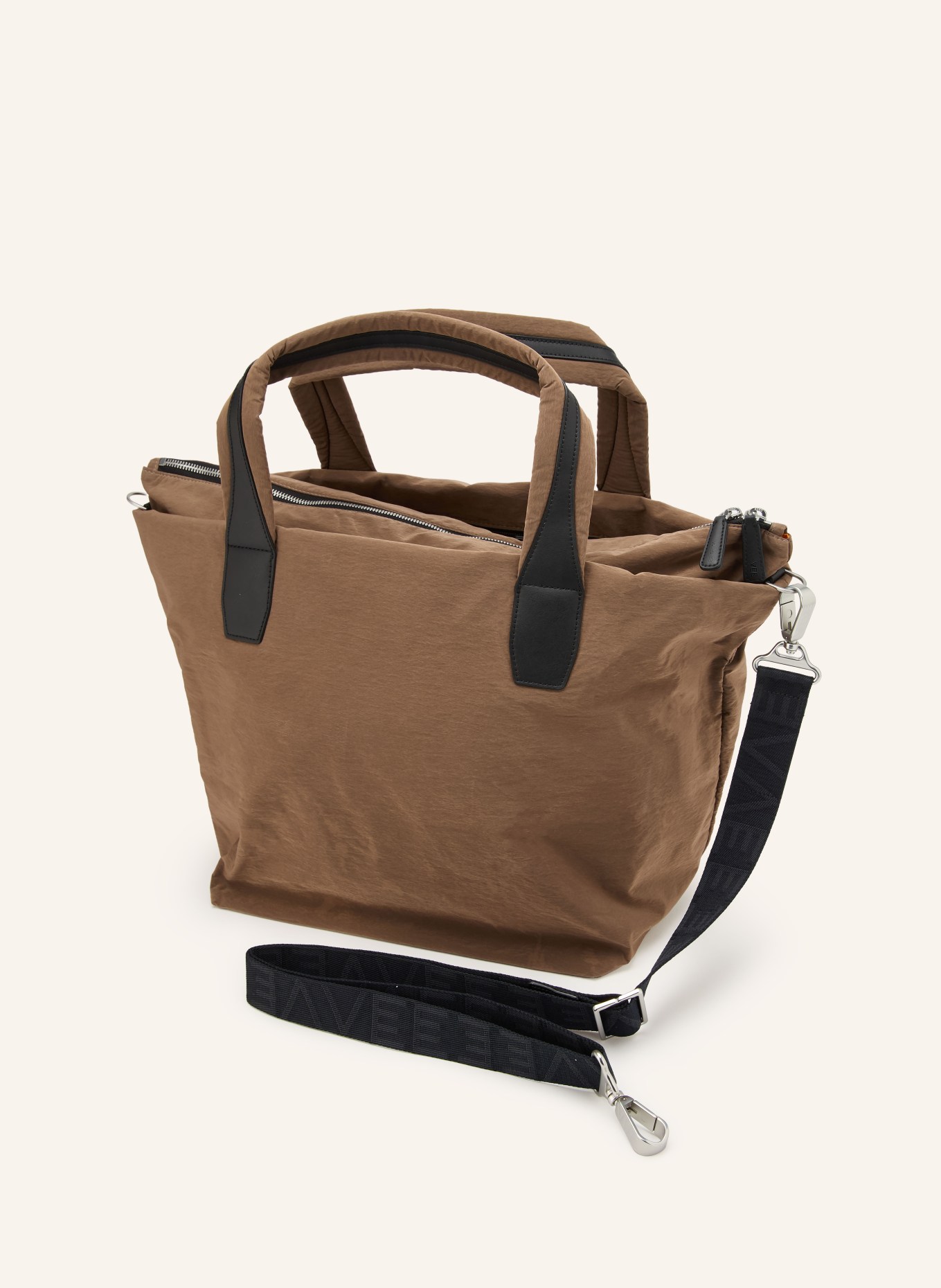 Vee Collective Taška ESSENCE MEDIUM: HNĚDÁ / STŘÍBRNÁ / ČERNÁ