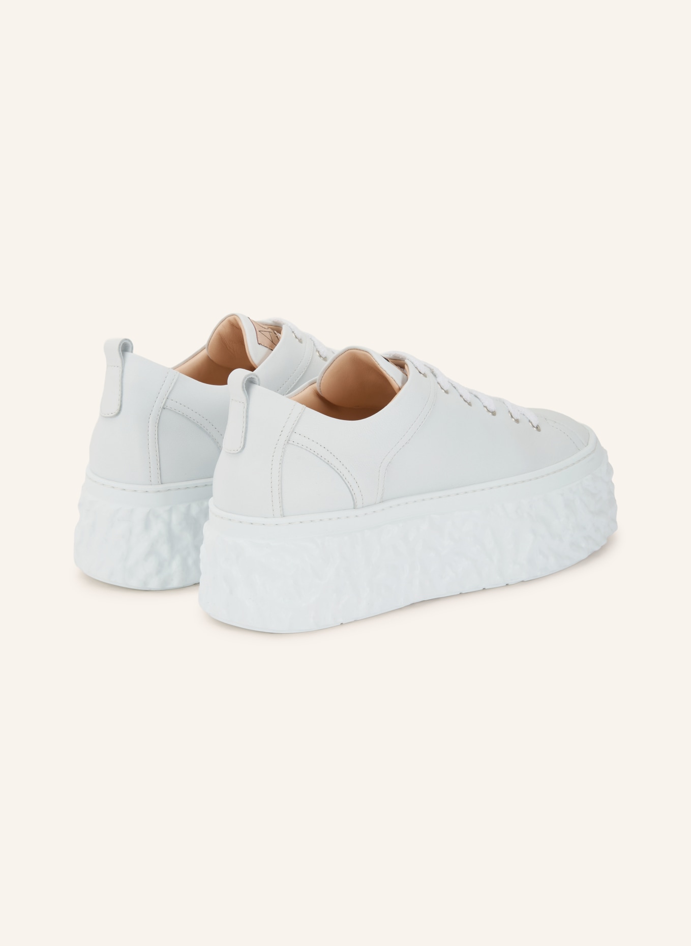 AGL MAGMA Sneakers: WHITE