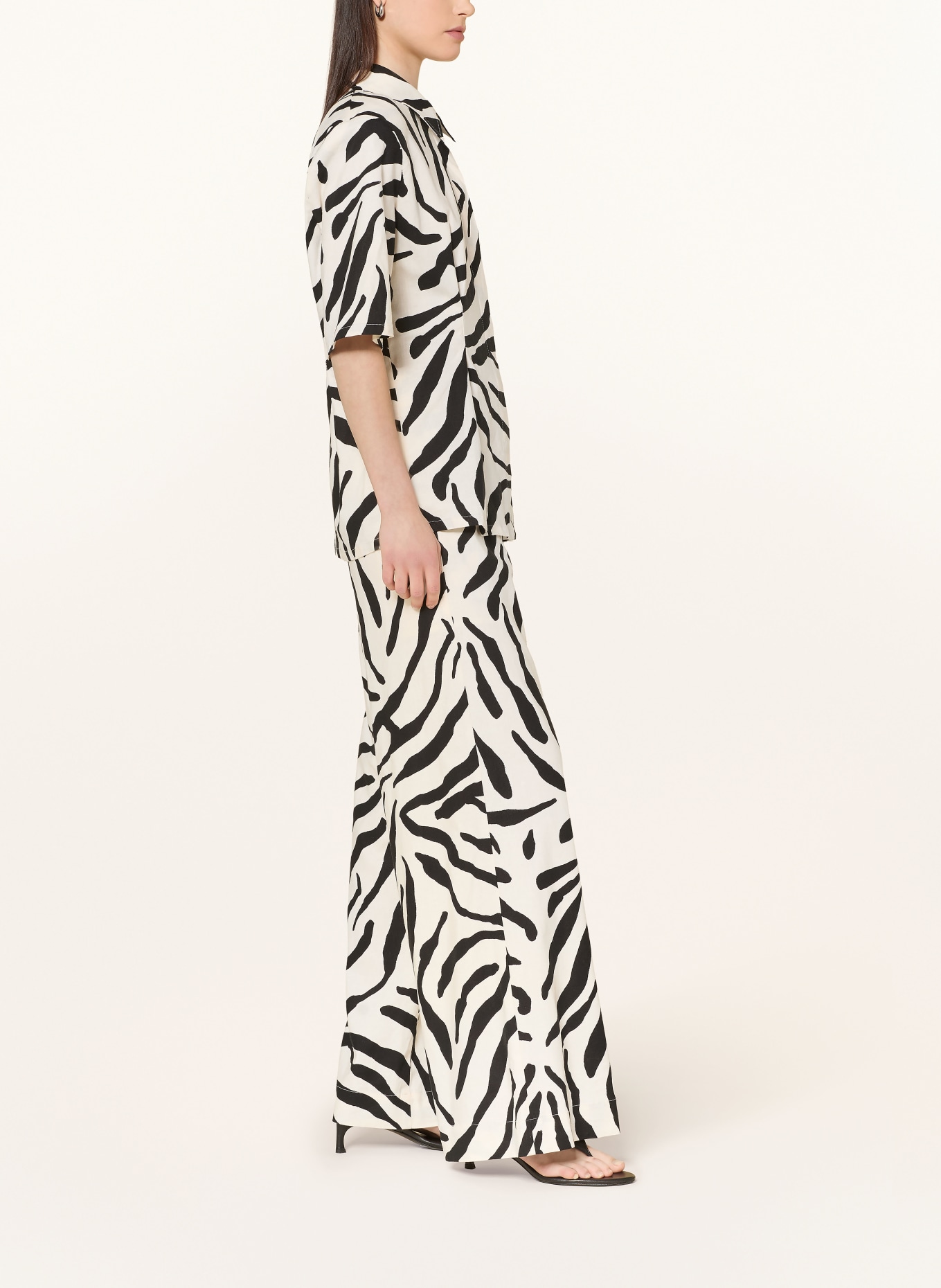 GESTUZ Marlene Pants GZZEONA: BLACK / WHITE